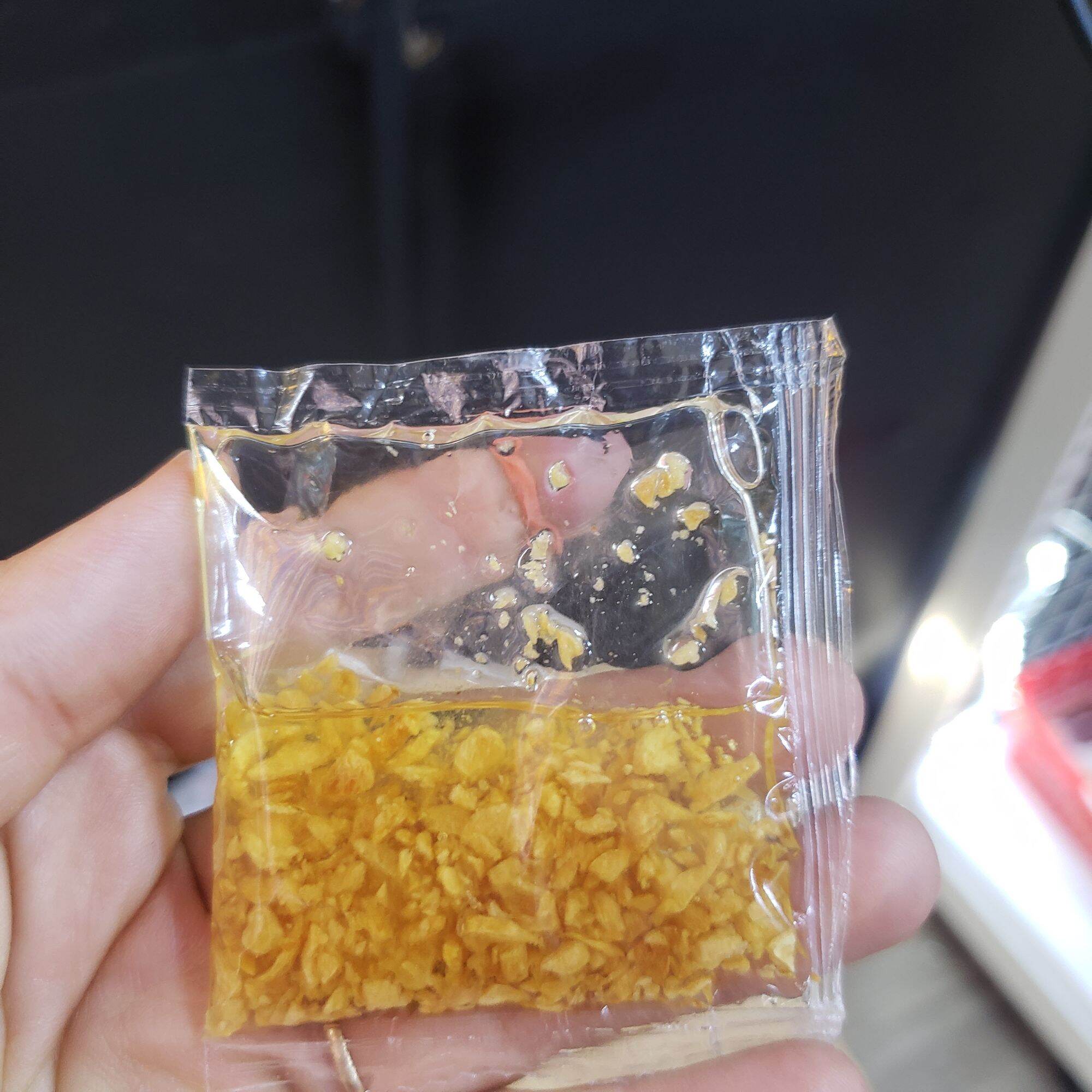 Bánh Tráng Phơi Sương Chấm Sốt Muối Tỏi