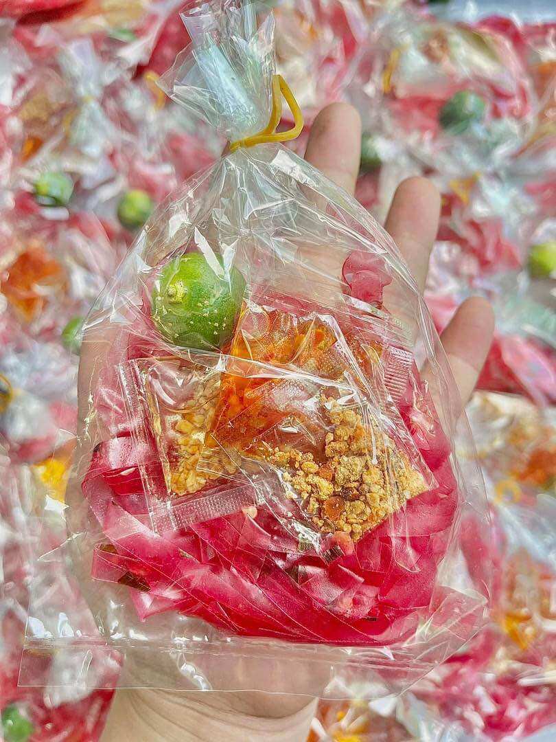 Bánh tráng dẽo sợi thanh long