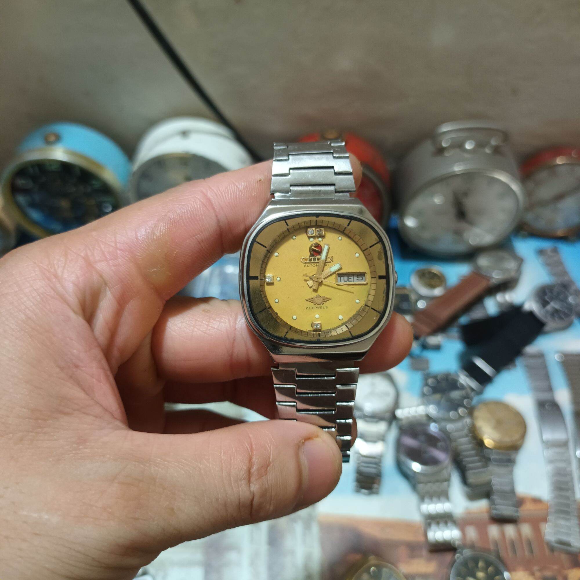 Đồng hồ Citizen automatic cổ 21 Jewels 4 hạt xoàn