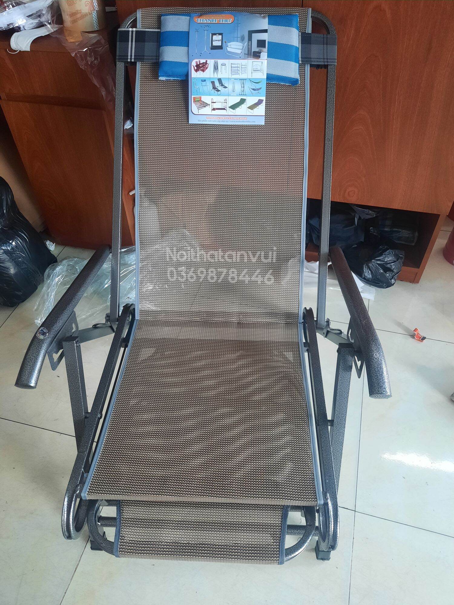 Ghế bố lưới sơn sần có gối