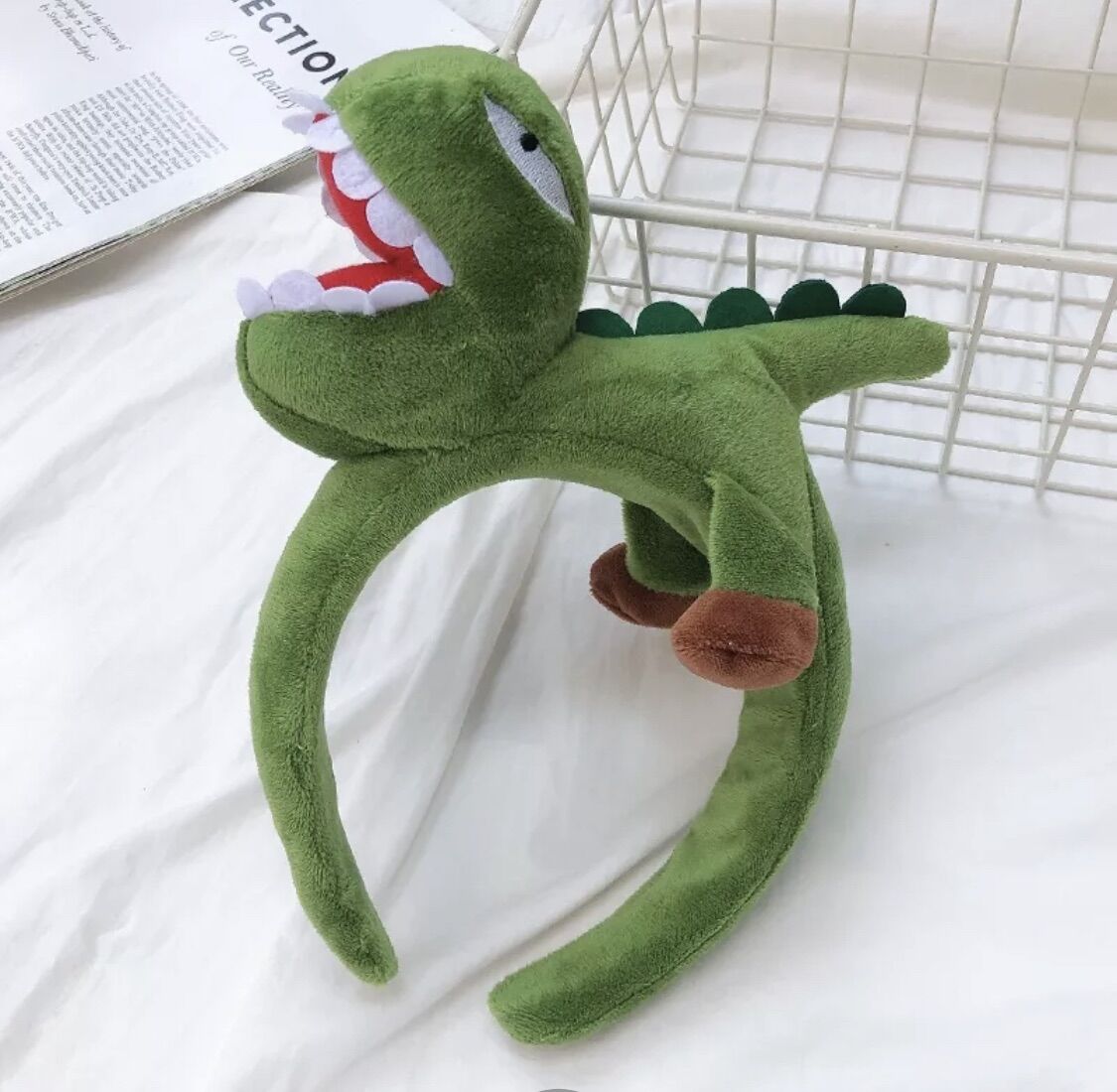 Cài tóc khủng long