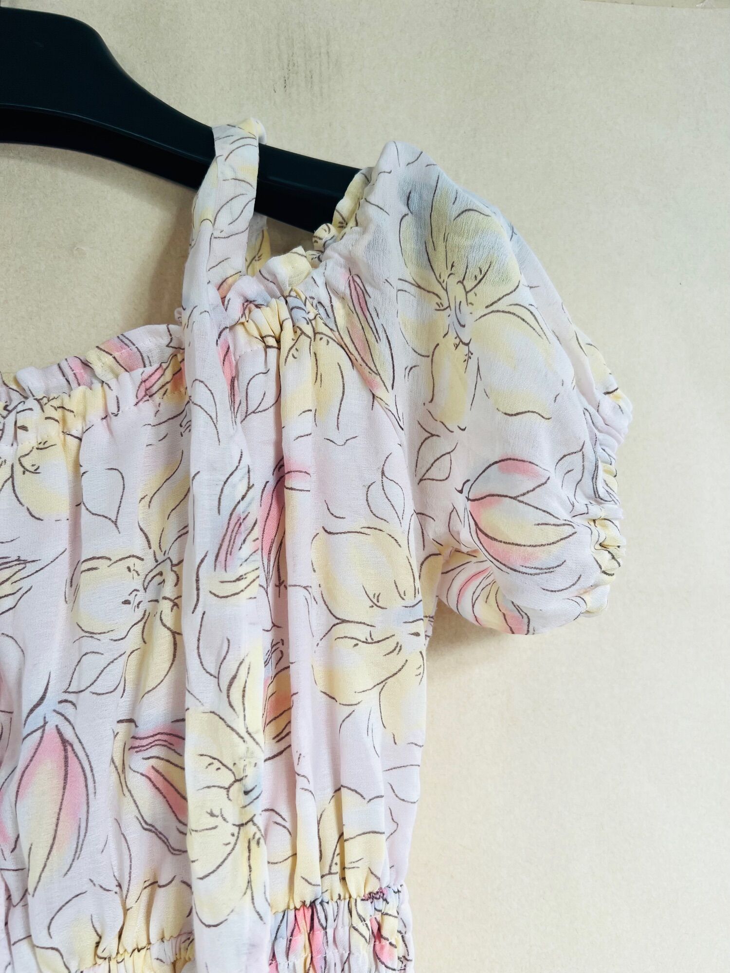 Đầm Hoa Trễ Vai sz S, new 99%