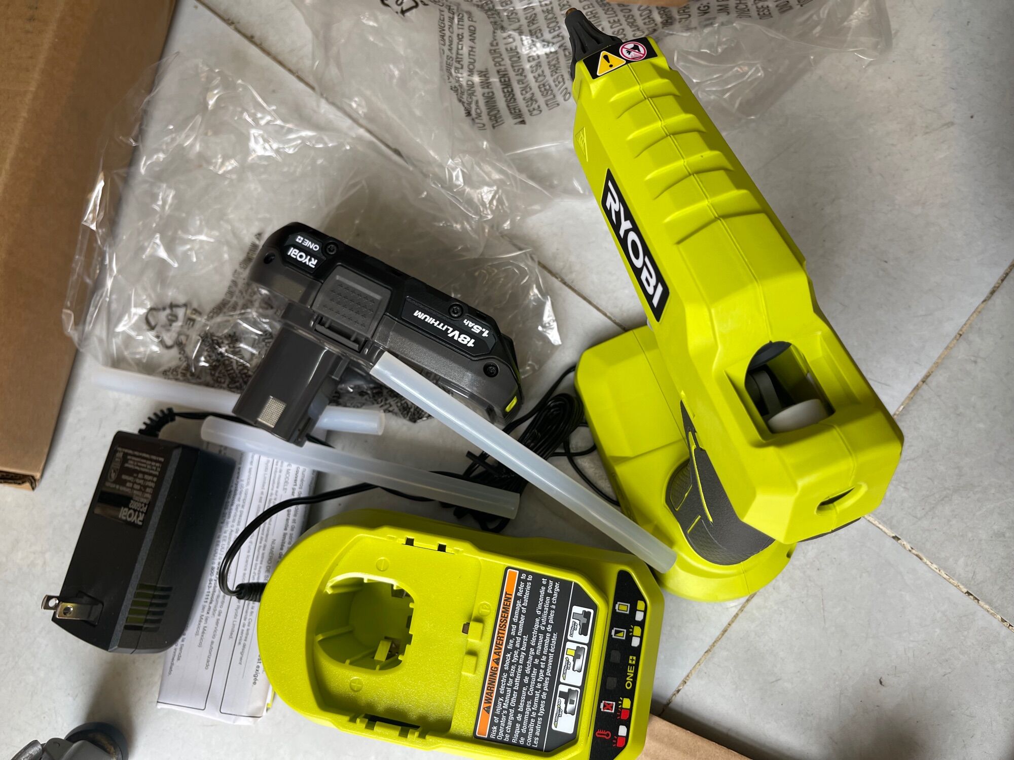 Keo nến Ryobi Mỹ về 18v