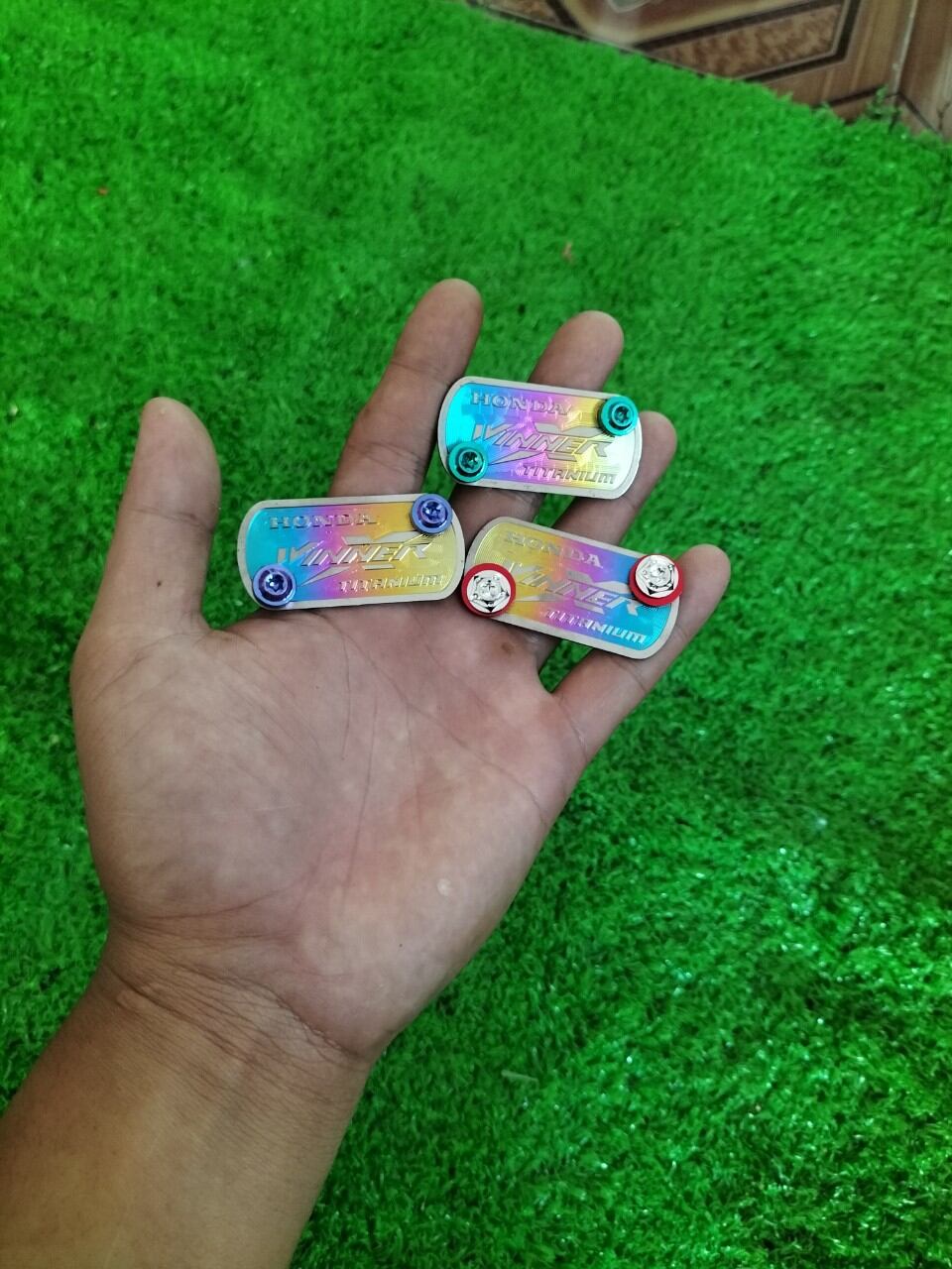 Nắp chụp bình dầu trước winner v1-winer x