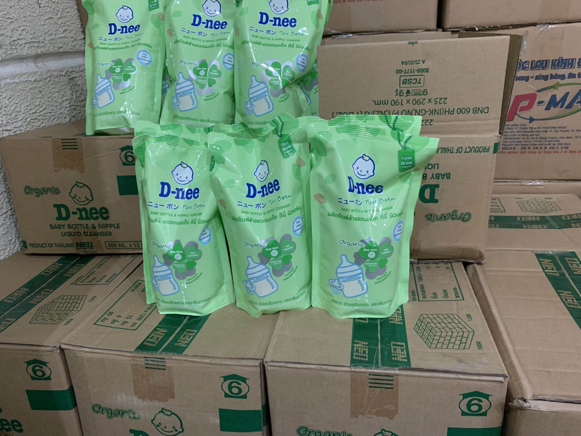 [HCM]COMBO 2 TÚI NƯỚC RỬA BÌNH SỮA D-NEE ORGANIC THÁI LAN CHO BÉ 600ML( Hàng Nhập khẩu Chính Hãng)