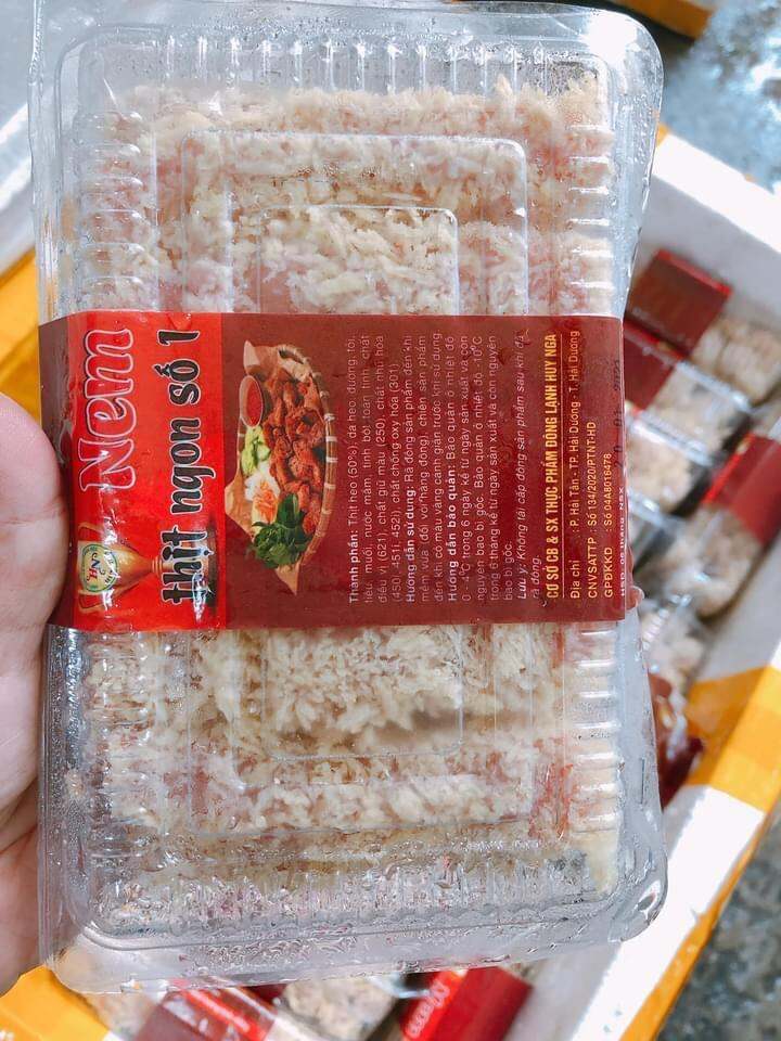 1 hộp nem chua rán (loại đặc biệt, 20 que)