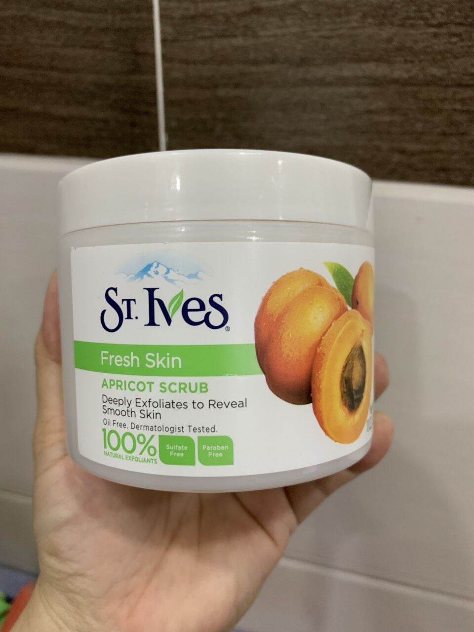 [HCM]Tẩy tế bào chết toàn thân St.Ives Acne Control Apricot Scrub