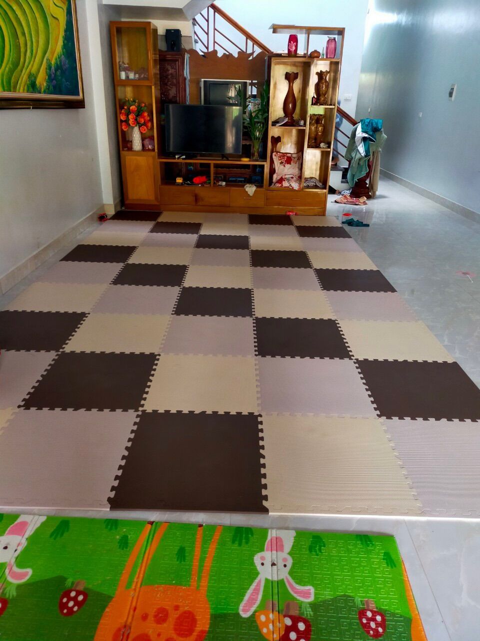 Thảm xốp màu nâu và kem 60×60×1cm