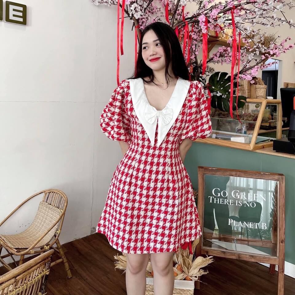 Đầm caro đỏ cổ nhọn ❤️❤️❤️