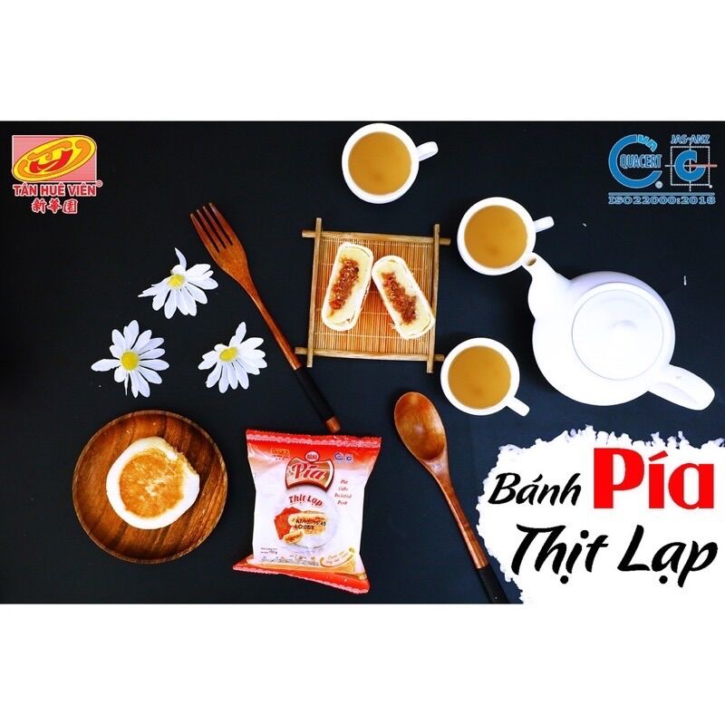 Bánh pía thịt lạp Tân Huê Viên