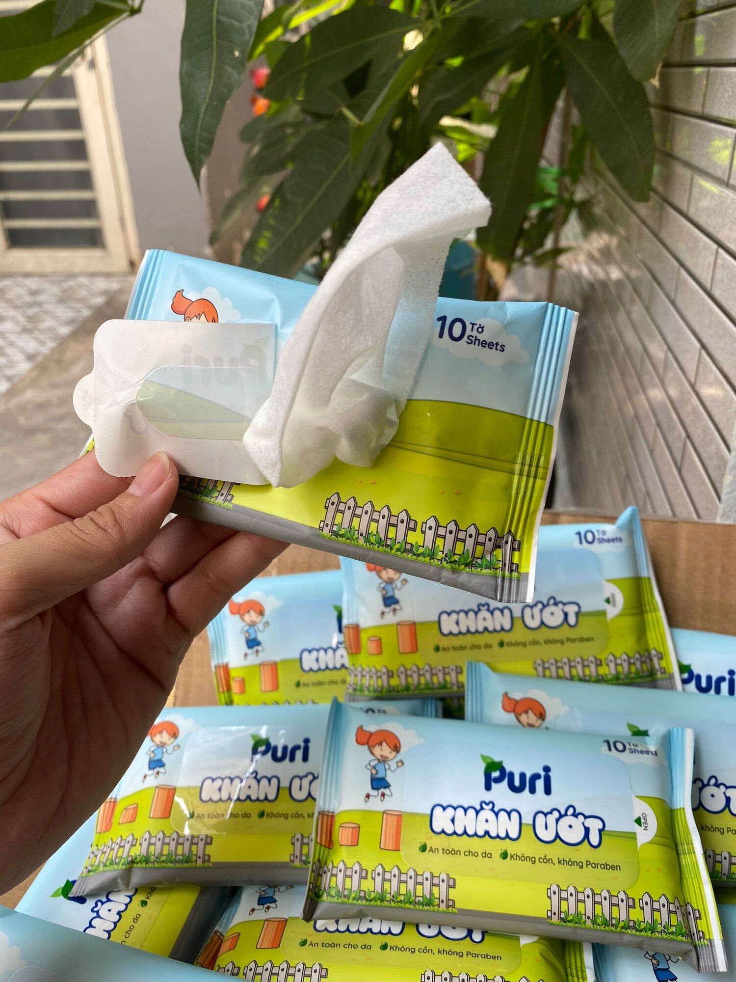 Combo 10 gói Khăn Ướt Mini Puri - Không mùi - Siêu Mịn (Mỗi Gói 10 tờ)