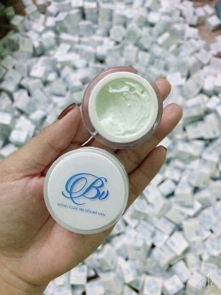 kem bôi da đông y đa năng bà vân chính hãng
