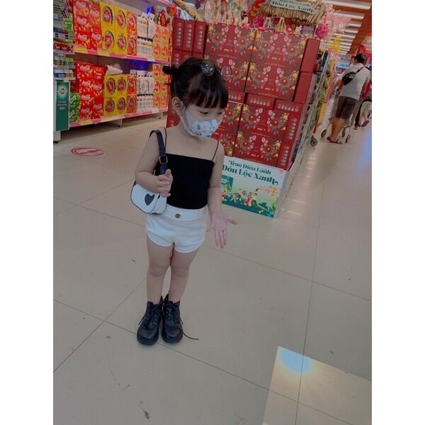 Set áo croptop 2 dây quần short cá tính cho bé gái