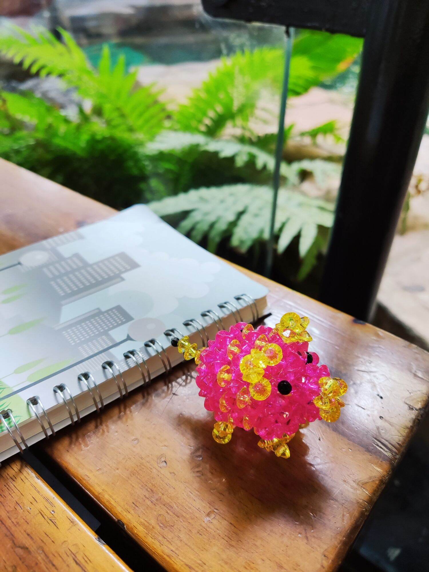 Móc khóa tuổi Hợi kết cườm Handmade