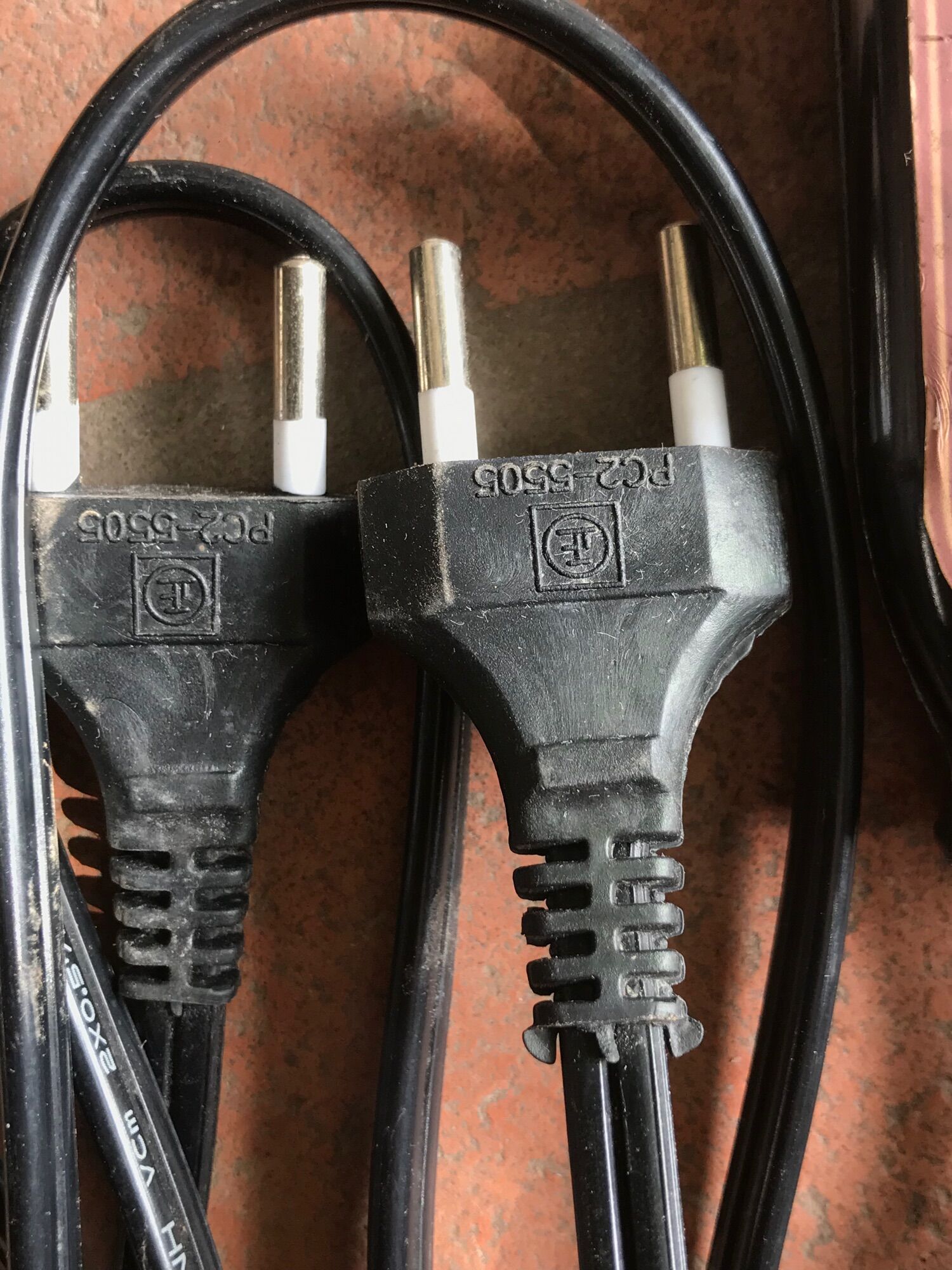 BỘ ĐỔI ĐIỆN  220V SANG 110V   3000W