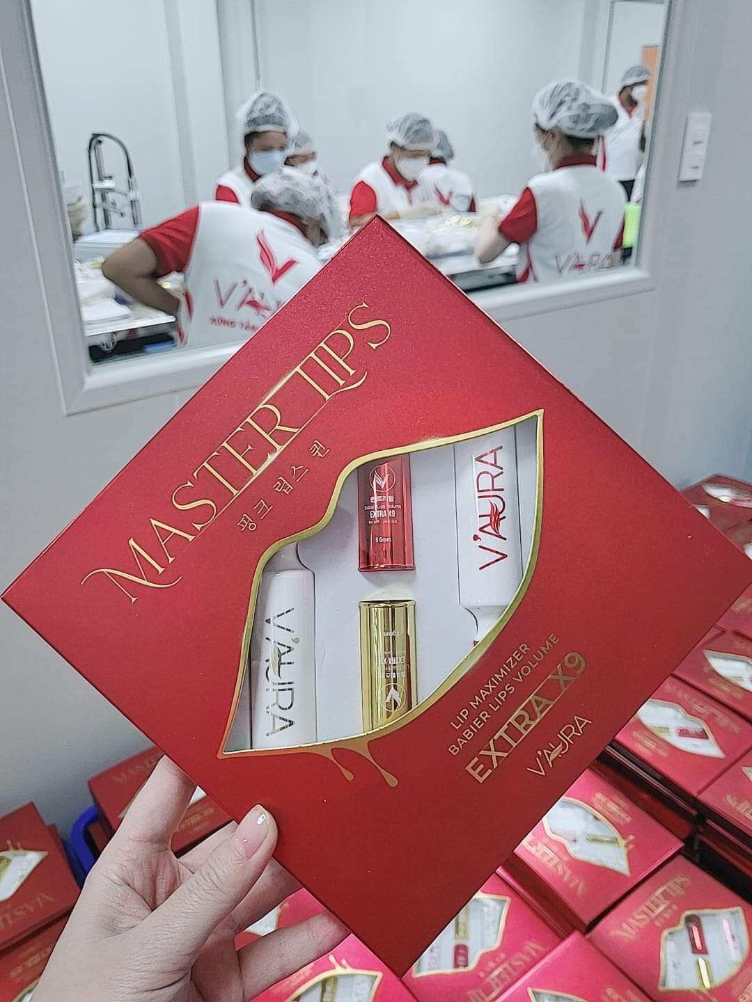 CẤY MÀU MÔI HÀN QUỐC VAURA