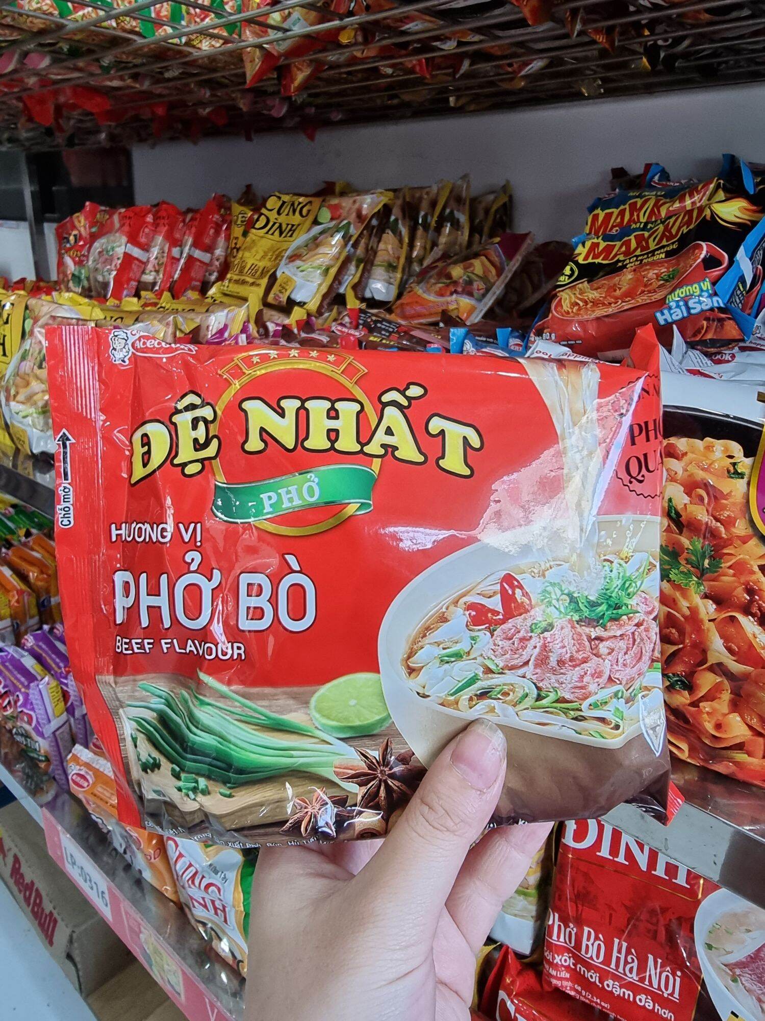 Thùng 30 gói phở bò Đệ Nhất Acecook