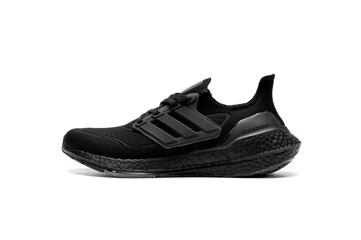 Giày thể thao ultra boost 7.0 đen full, freeship - tặng vớ & dung dịch vệ sinh giày