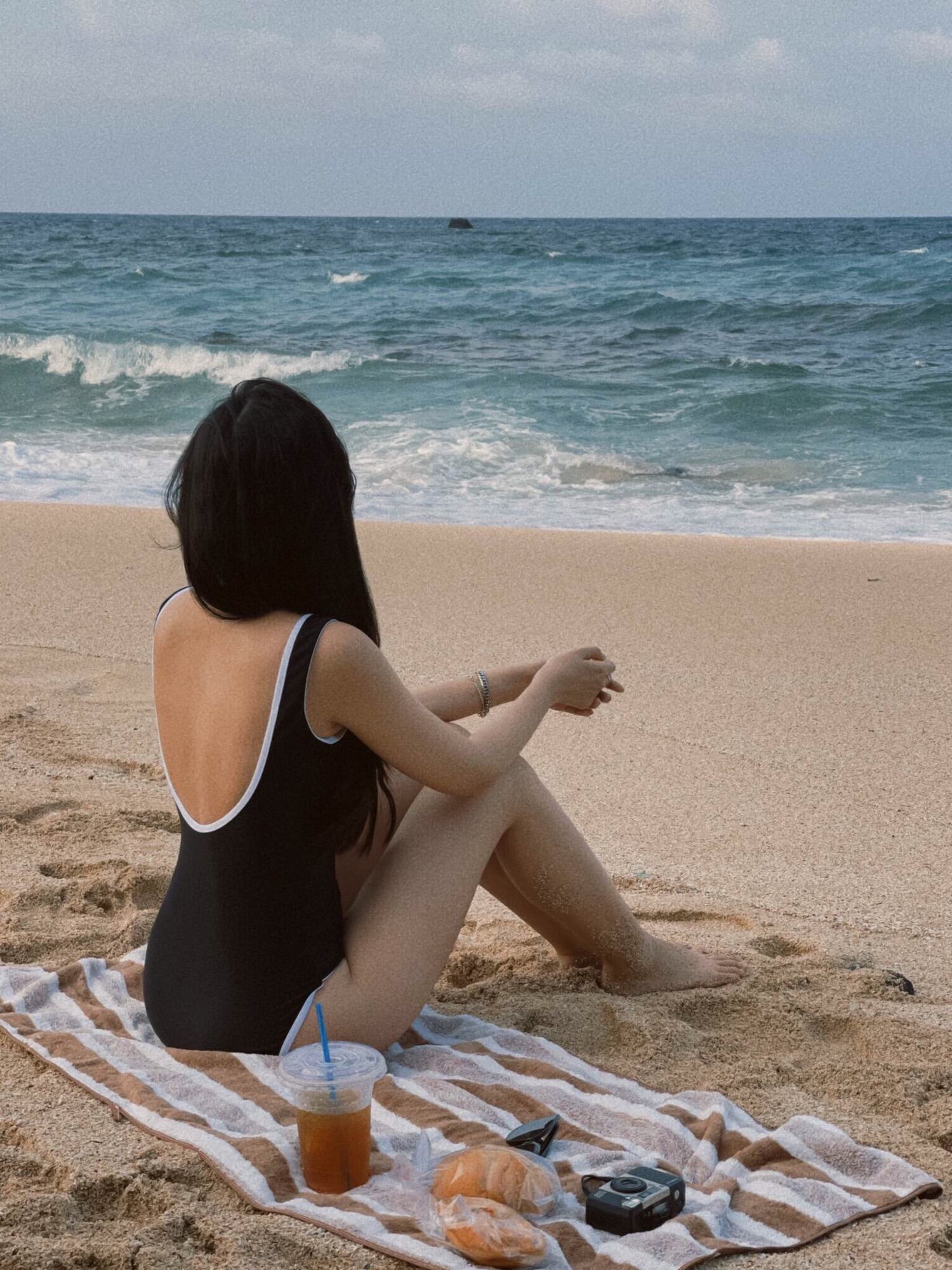 [BIKINI LIỀN MẢNH] Đồ bơi liền mảnh khoét lưng viền trắng đủ màu