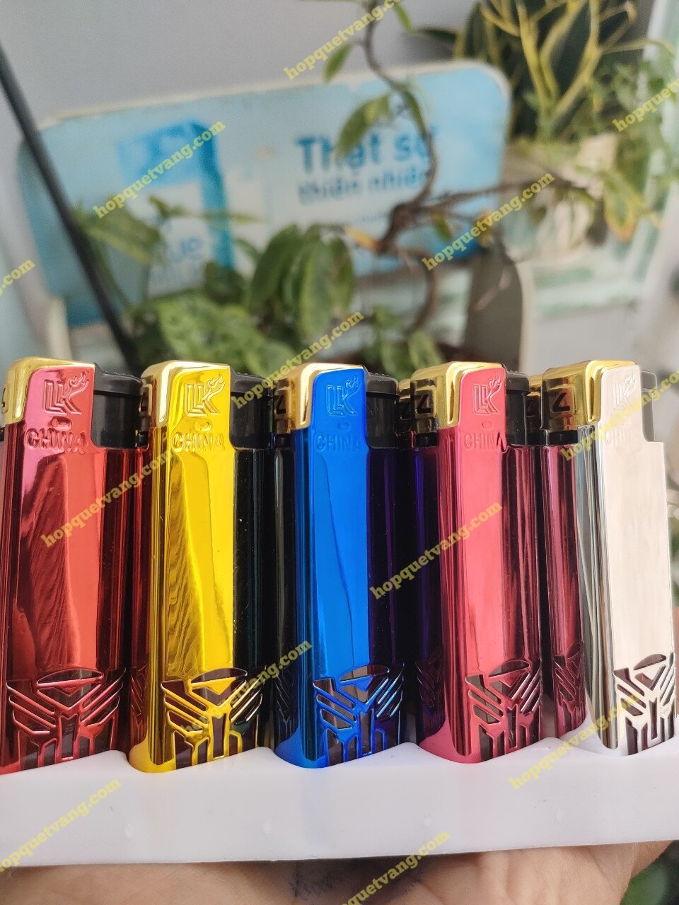 Combo 5 cái hột quẹt/ bật lửa tia xanh vỏ kim loại ironman