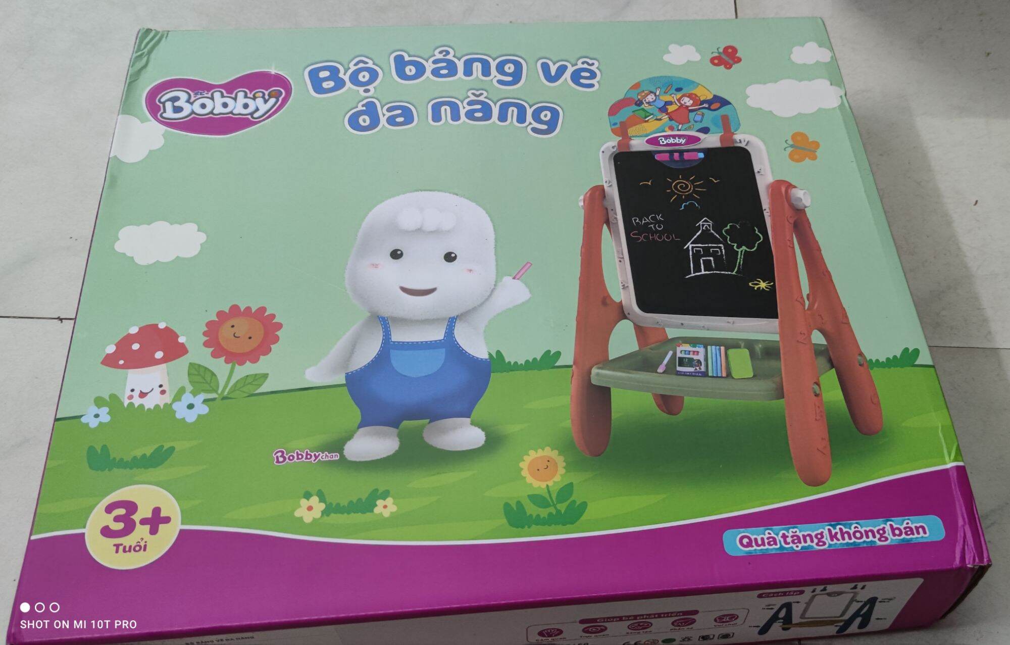 Bộ bảng vẽ đa năng cho bé, quà tặng Bobby