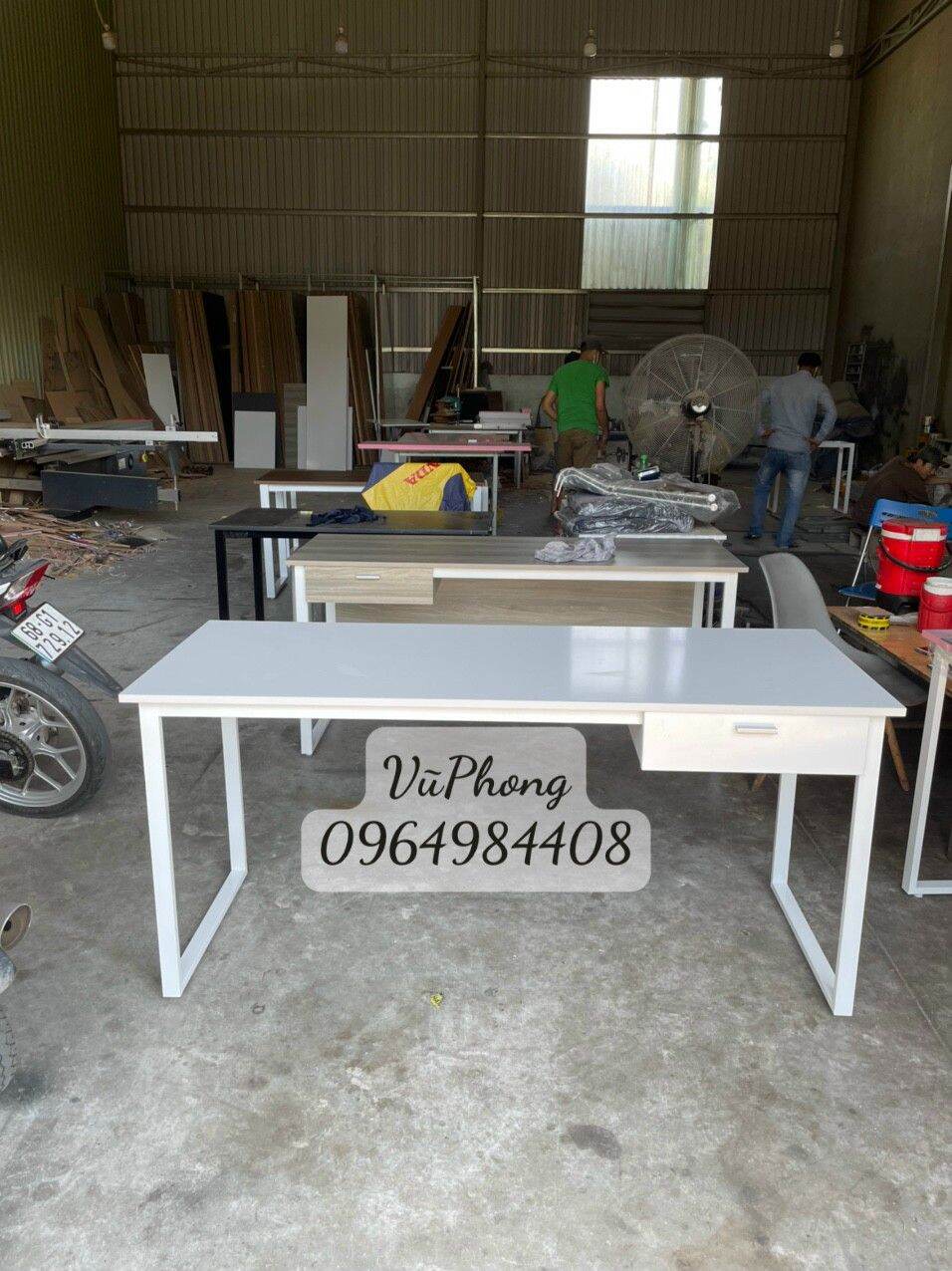 Bàn làm việc dài 1m6 có hộc kéo