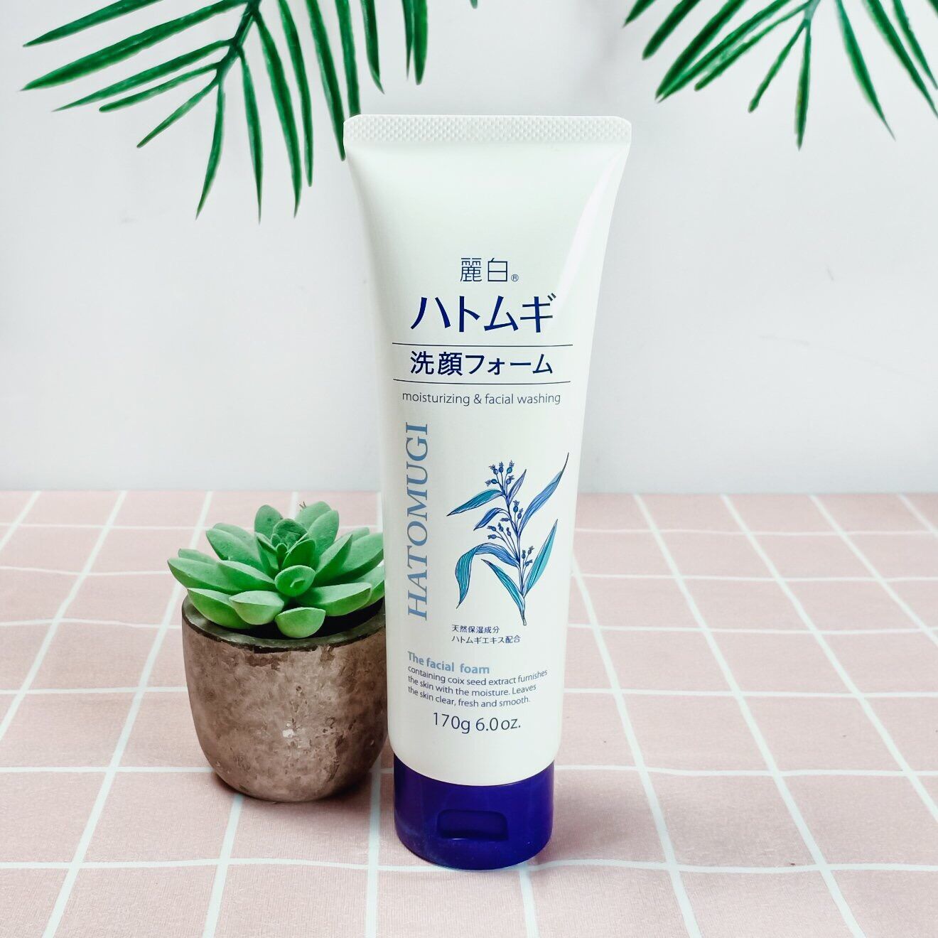 Sữa rửa mặt trắng da Hatomugi Nhật Bản 170gr