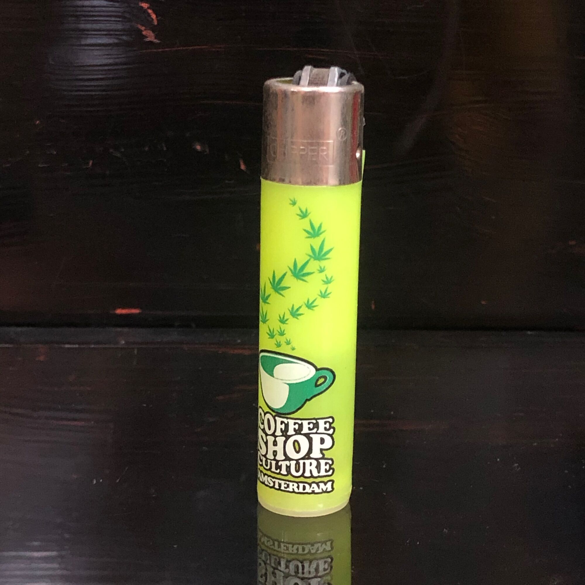 Bật lửa Clipper lá Phong , Quẹt hình trụ Clipper siêu bền mẫu Chất .