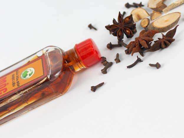 Dầu xoa bóp dược liệu Mộc Sơn