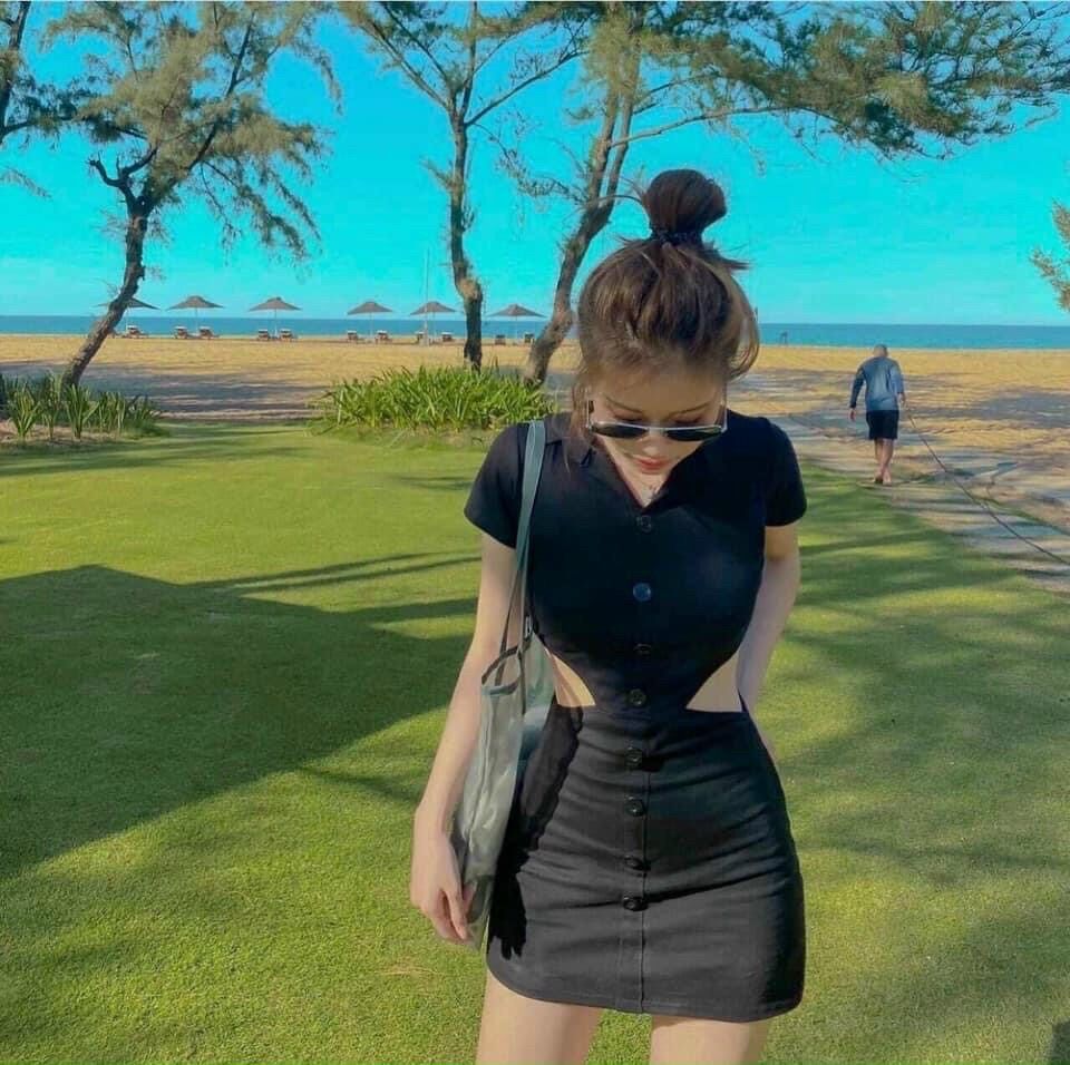 Đầm đen nút khoét eo 2 bên