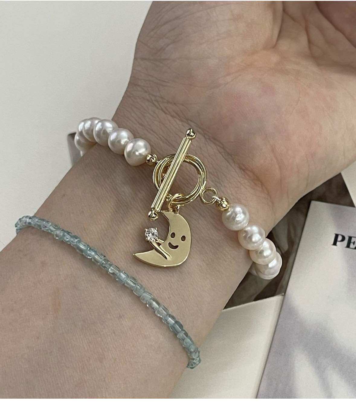Vòng tay hạt chuỗi mặt moon & star