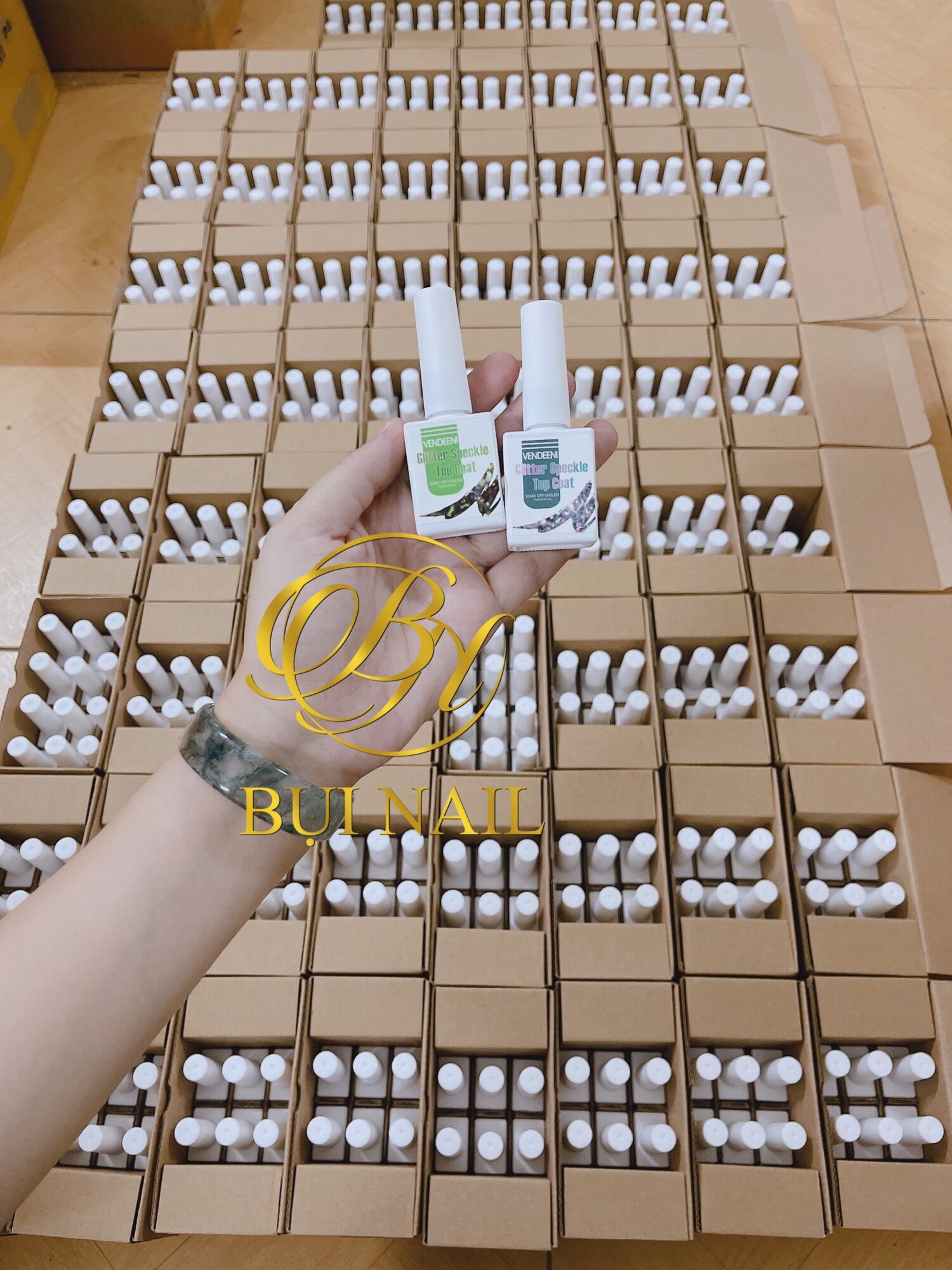 TOP KHỔNG TƯỚC VENDEENI