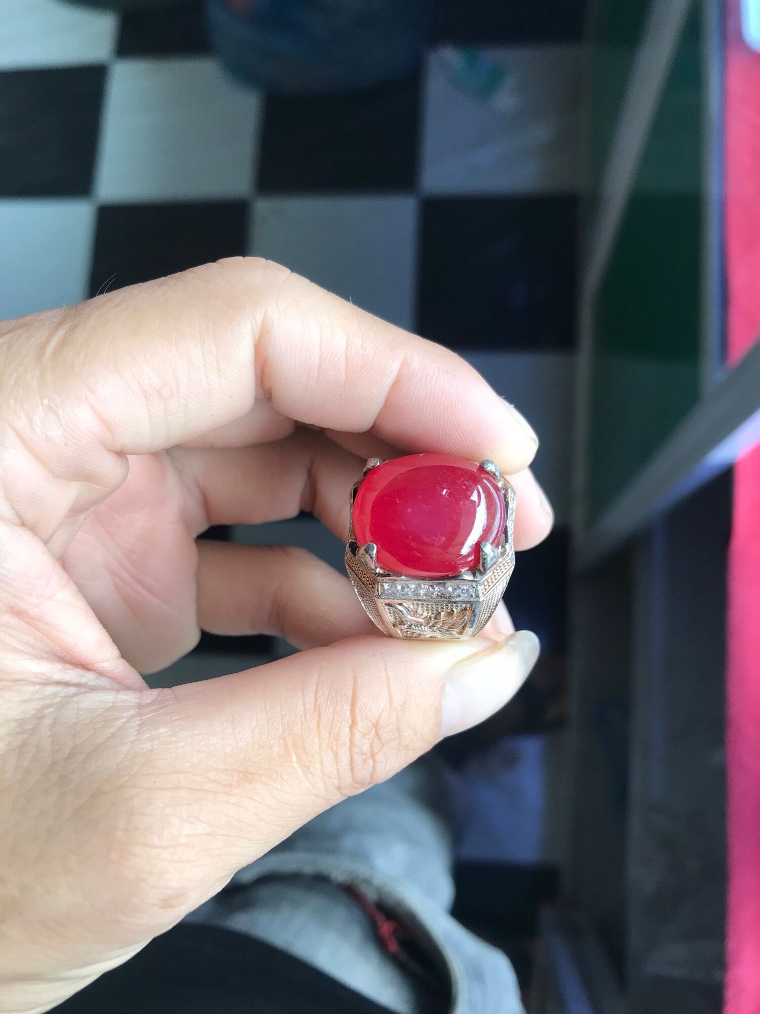 Nhẫn ruby bạc ta
