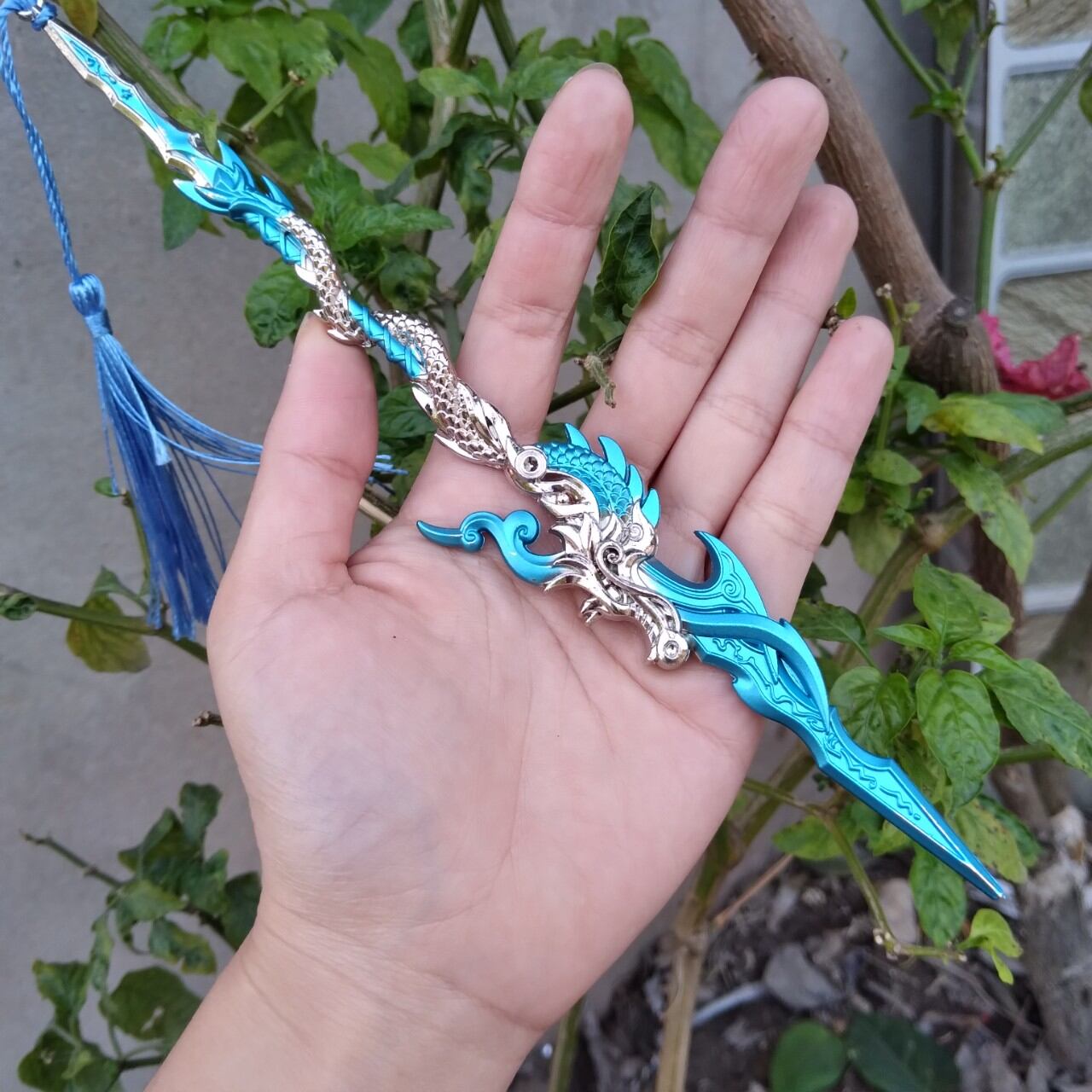 Mô hình huyền băng long thương hải ba đông 22cm.