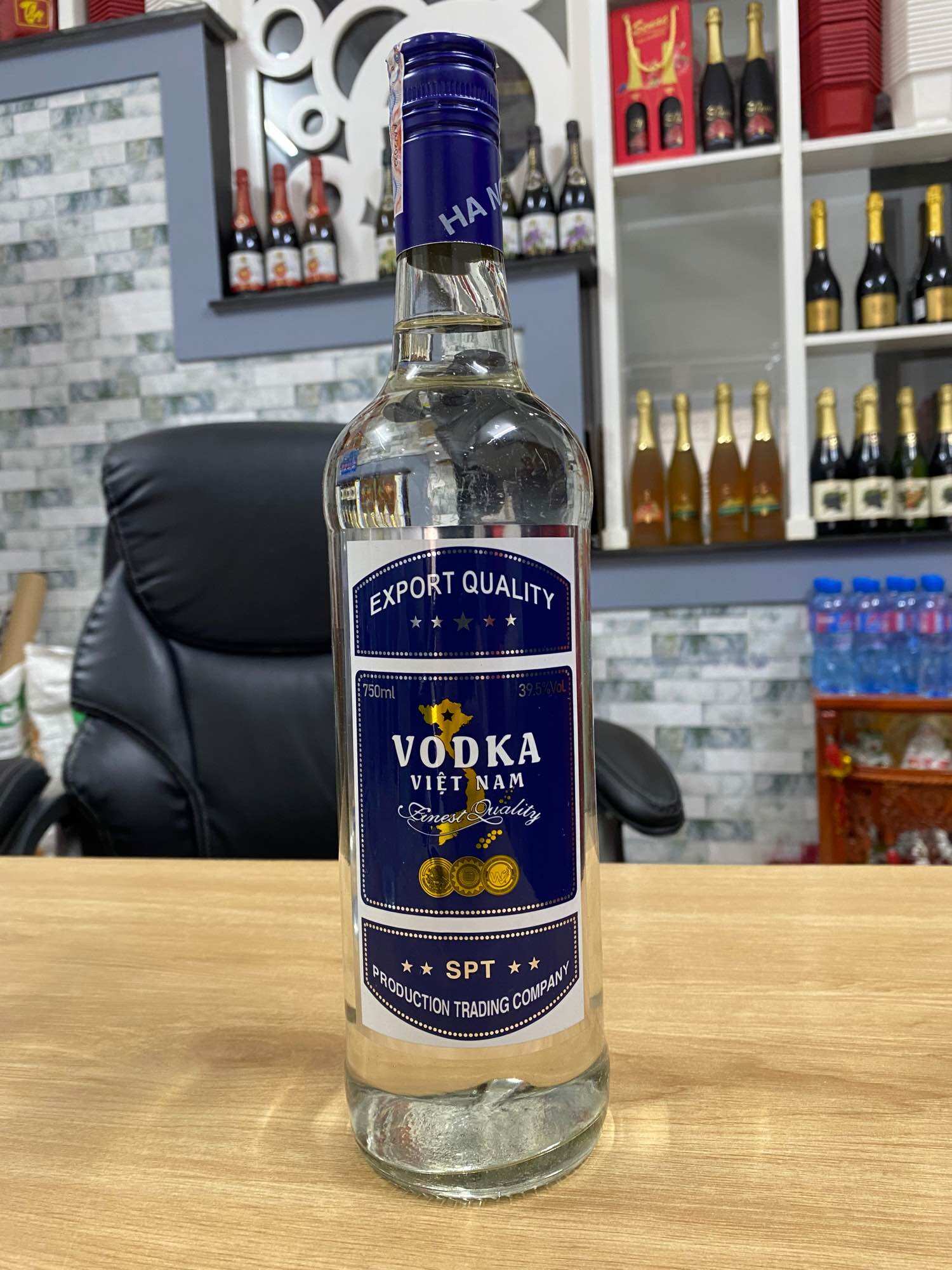 Rượu Vodka Việt Nam 39.5% 750ml
