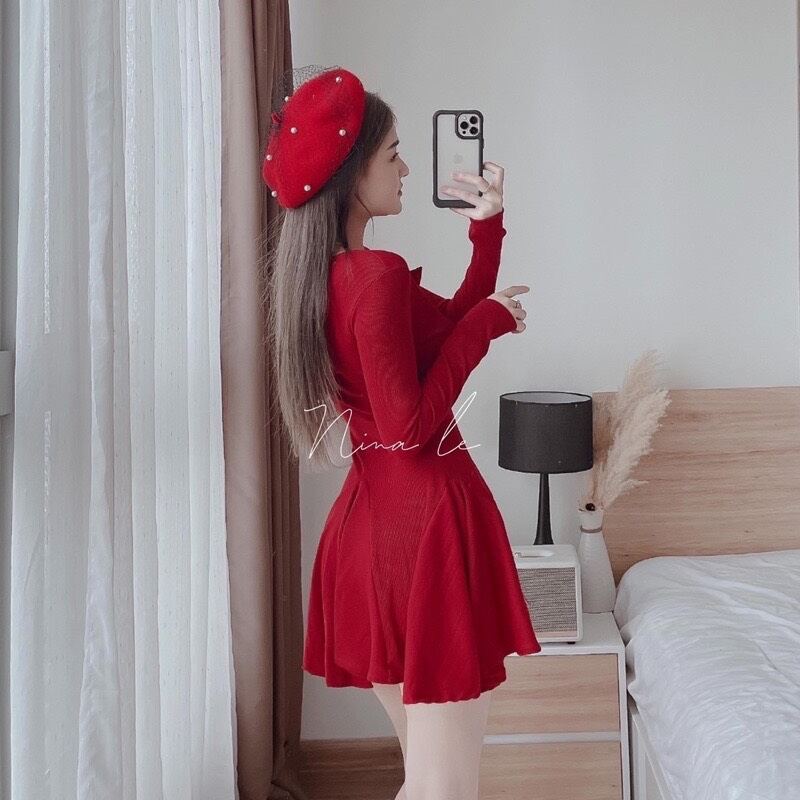 ĐẦM BODY ÔM XÒE ĐÍNH NÚT DXă