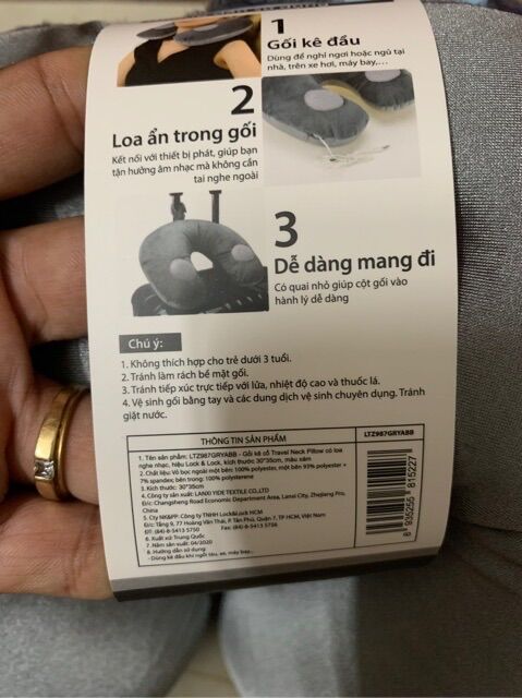 Gối cổ có loa nge nhạc lock lock - hkm ensure