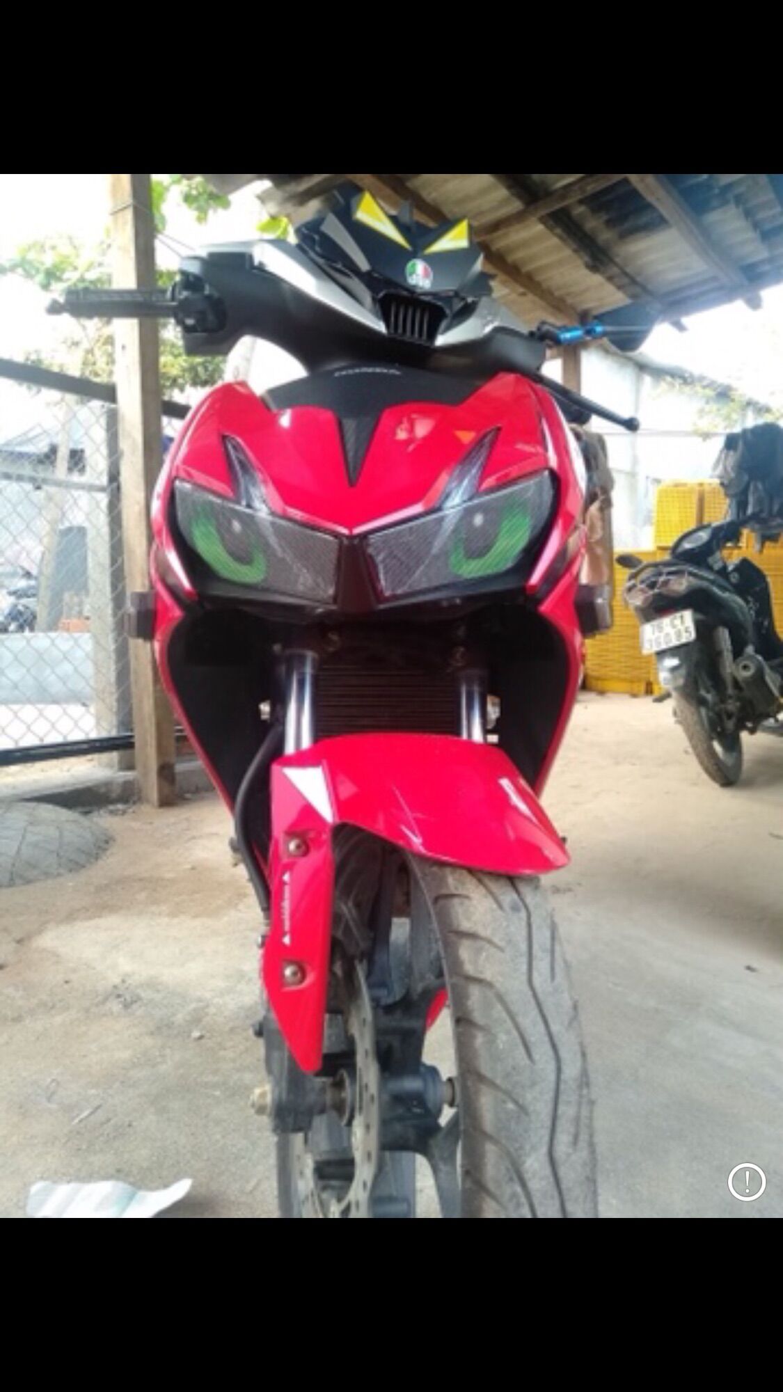 Miếng dán choá đèn xe winner X