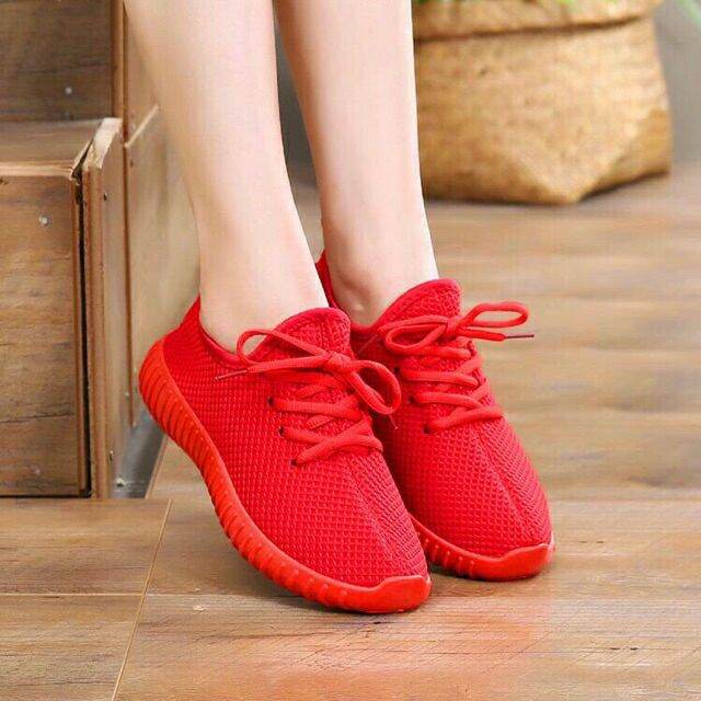 Giày Thể thao đỏ trơn size 36