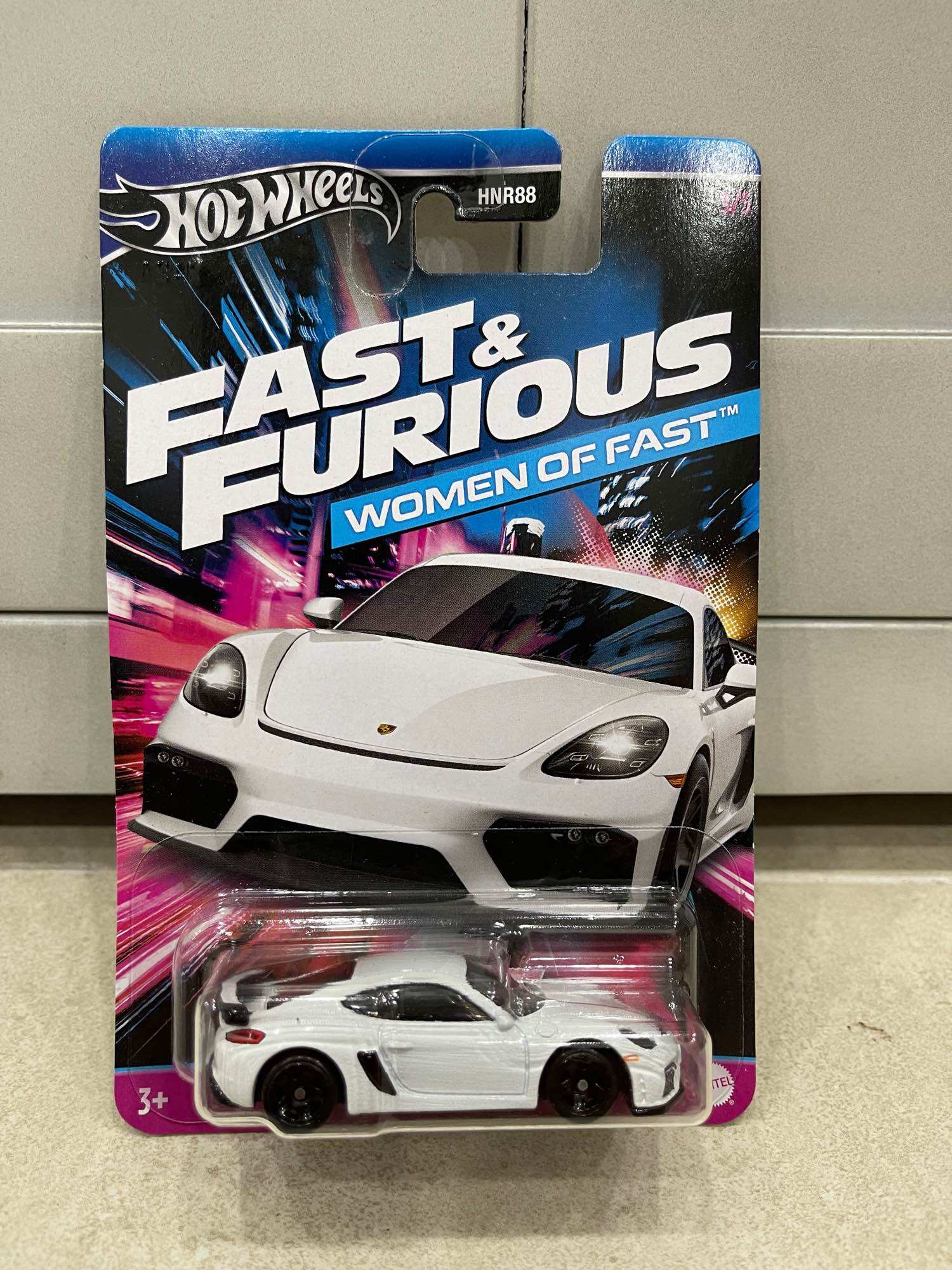 Xe mô hình đồ chơi hotwheels cơ bản 1:64 - fast & furious - porsche 718 cayman gt4