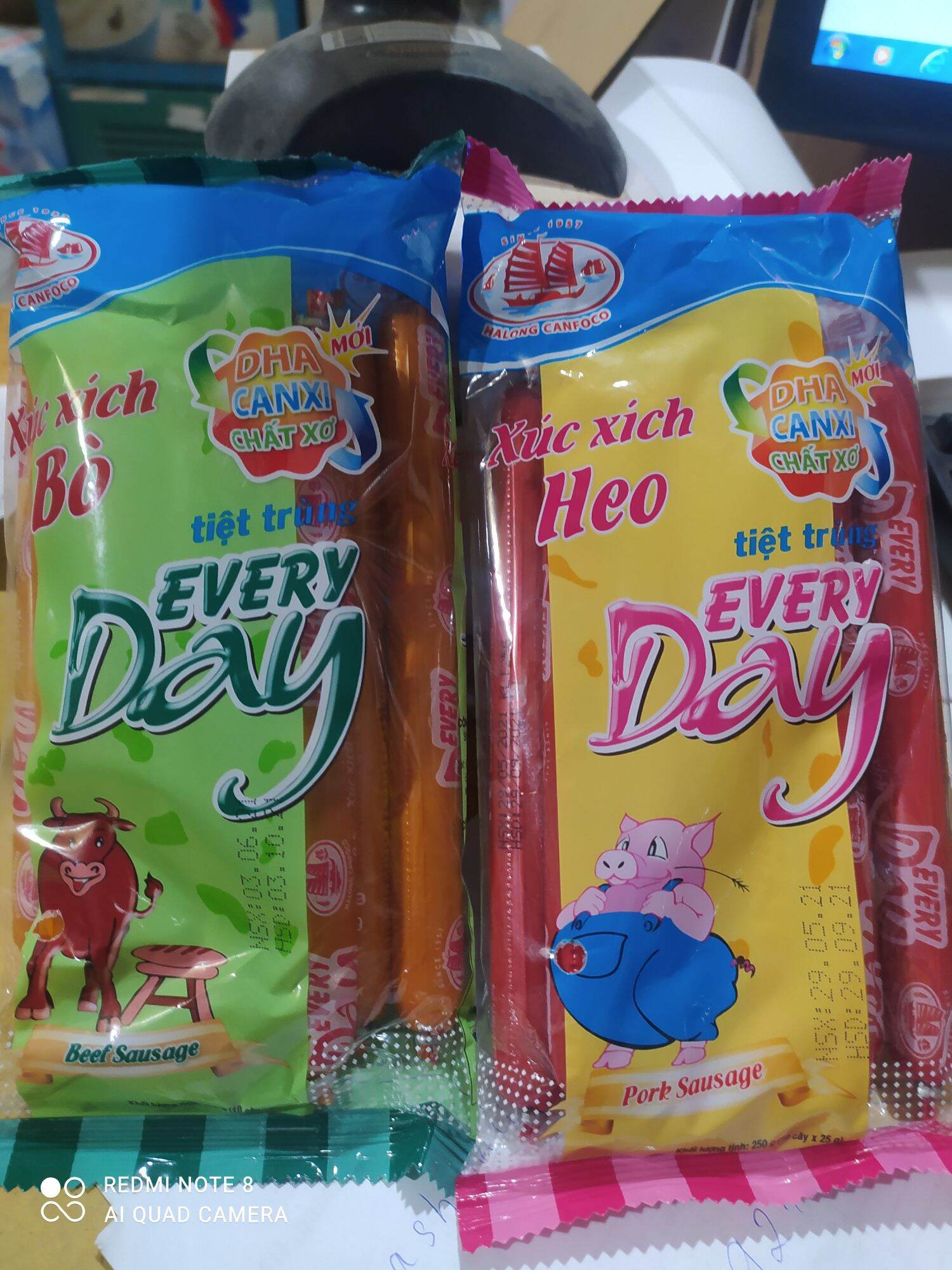 Túi 10 chiếc xúc xích ăn liền every day x25gam