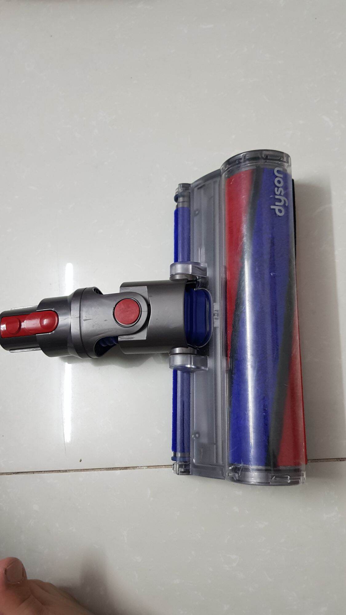Đầu hút sàn máy hút bụi Dyson V7