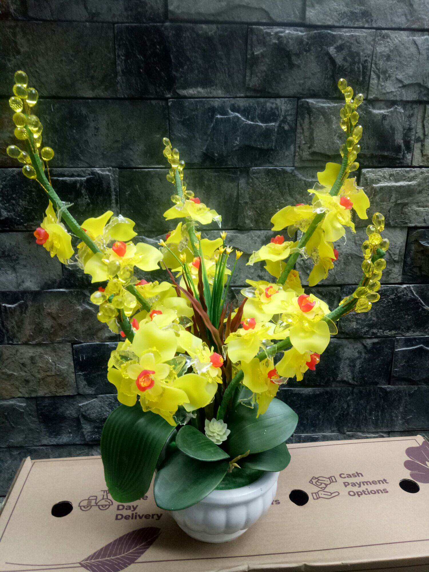 Chậu hoa lan hồ điệp pha lê (56x25x25)