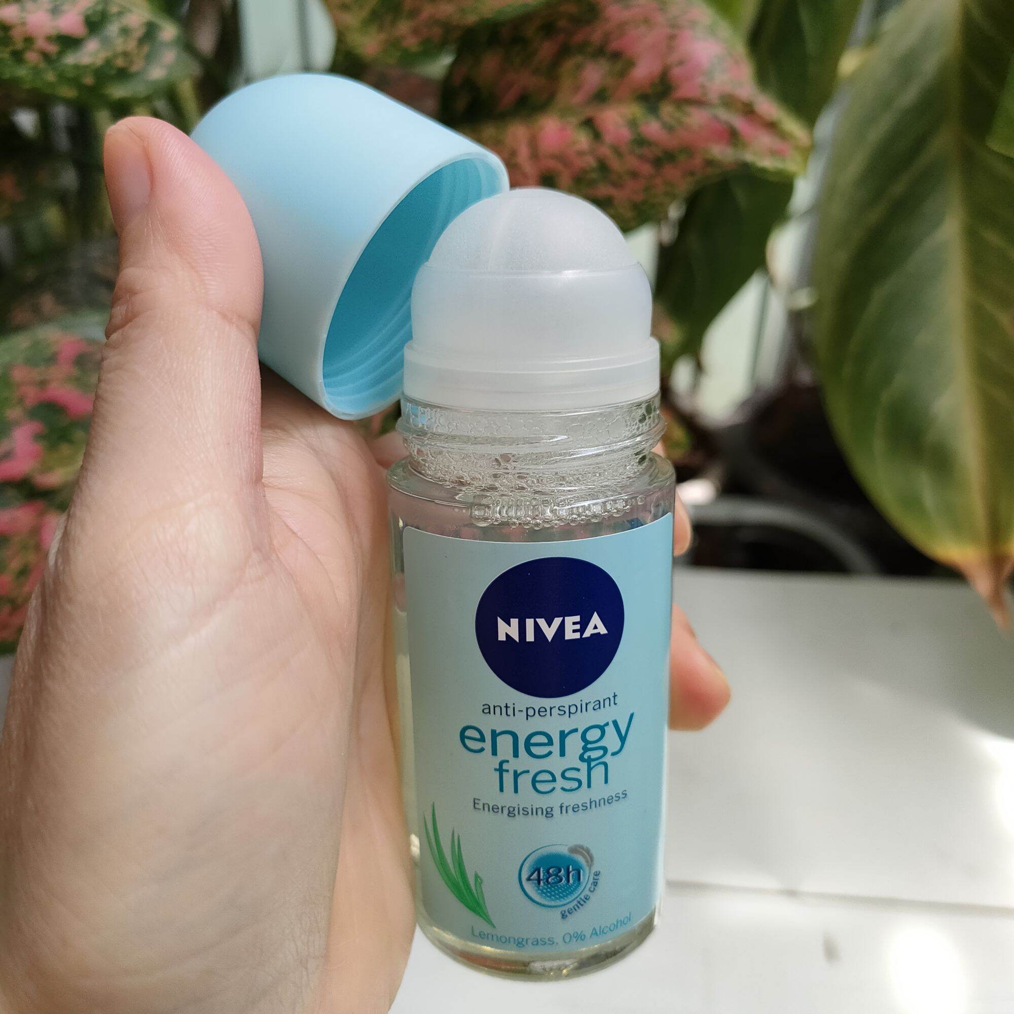 Lăn nách khử mùi 48h Nivea nữ dạng nước 50ml Đức