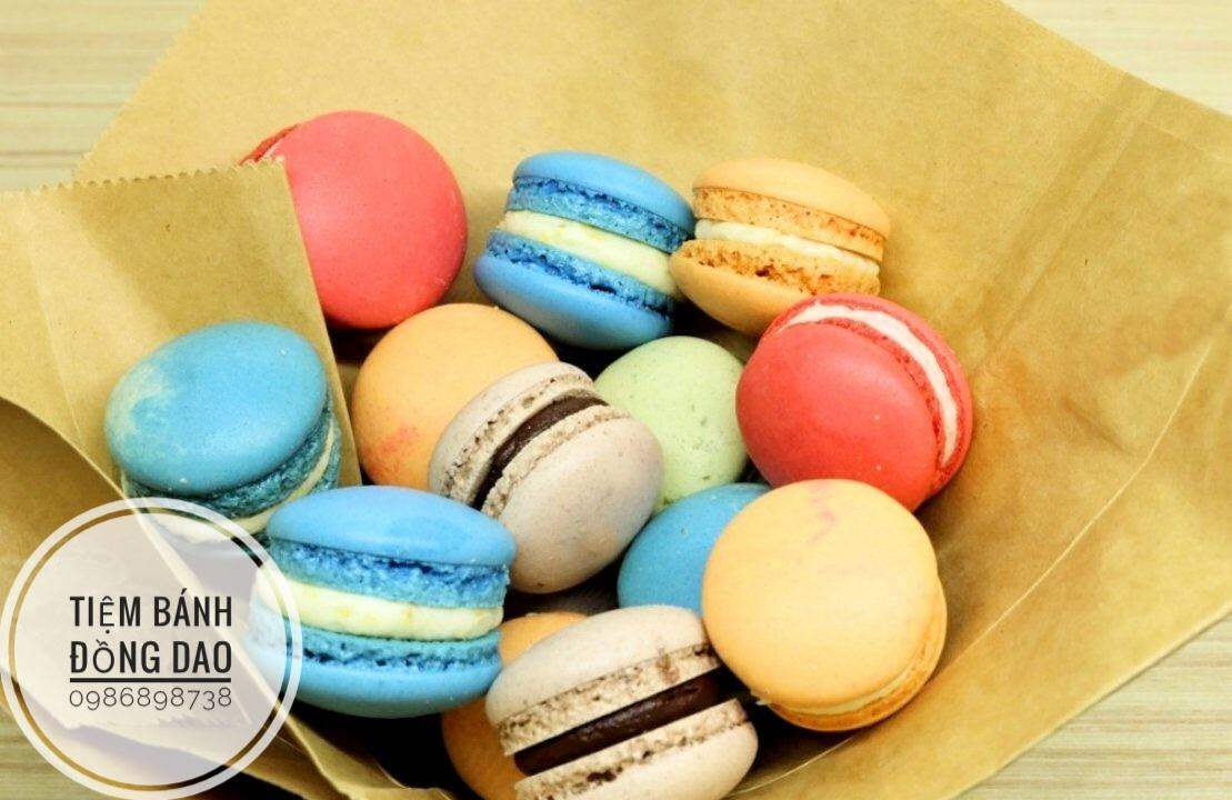 Hộp 20 viên bánh macarons mini (size 2.5cm) mix màu ngẫu nhiên/ macaron mini [Tiệm bánh Đồng Dao]