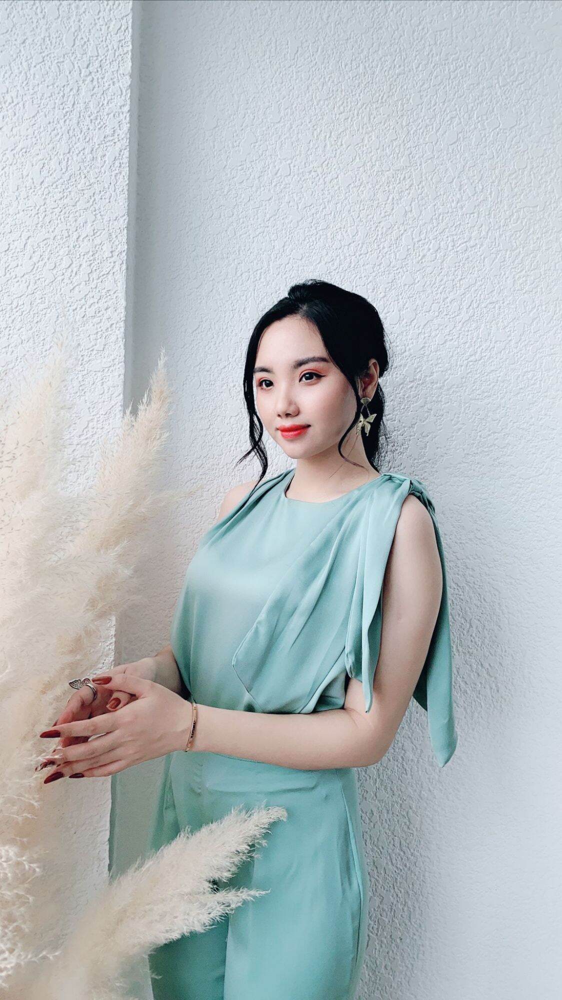Bộ Jum dài ống suông thắt nơ cổ