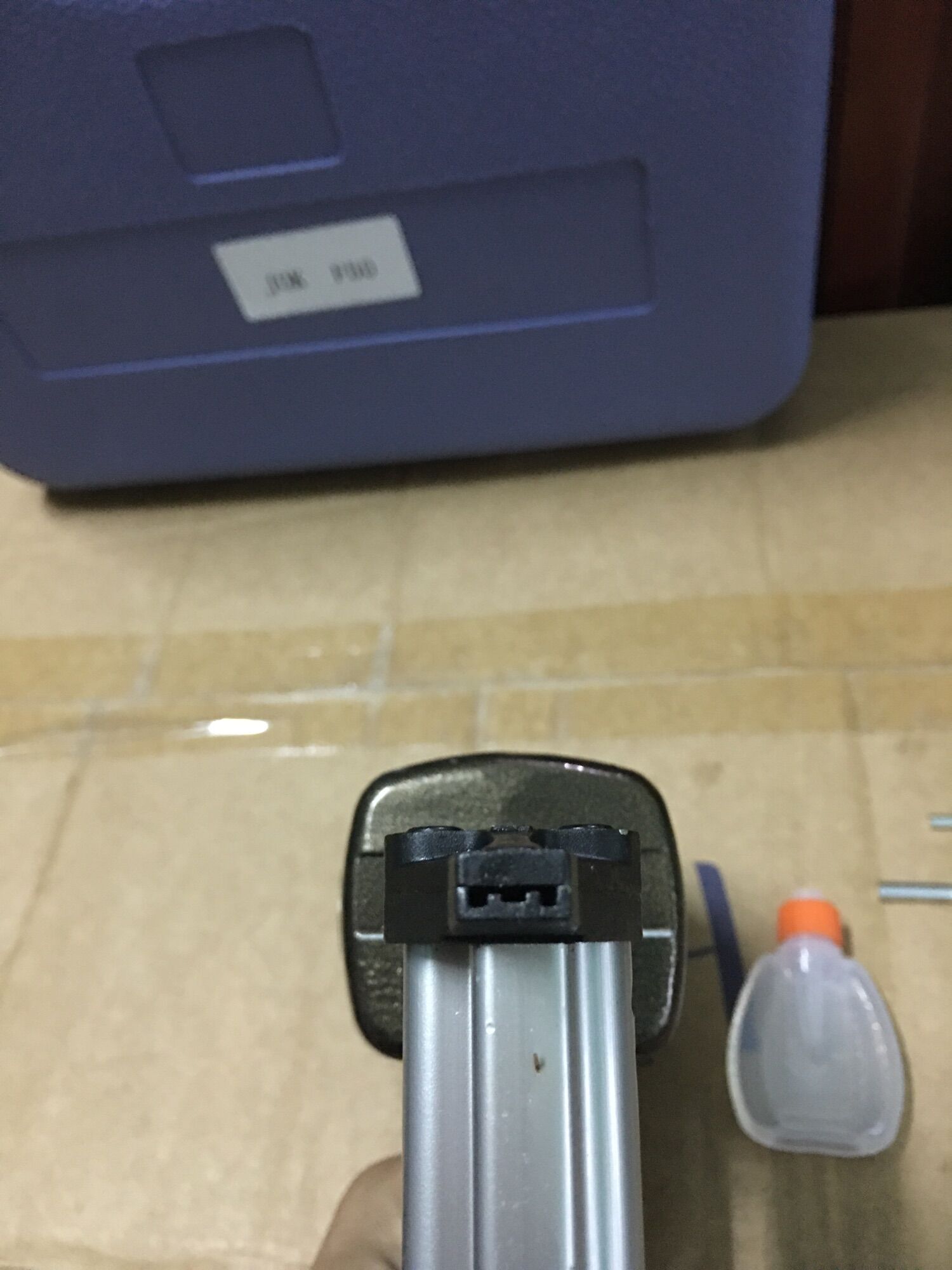 Máy bắn đinh hơi F50 JOK