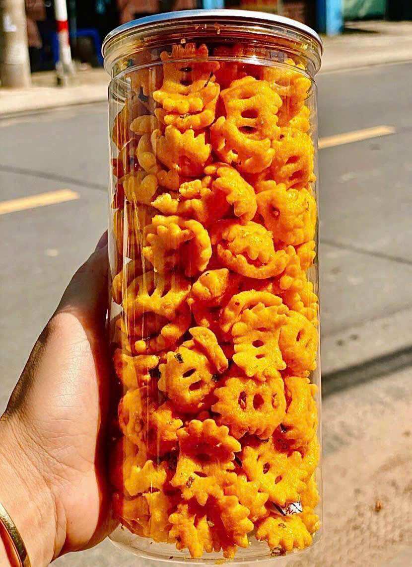 Bánh snack cua mắm hành ngon thơm giòn