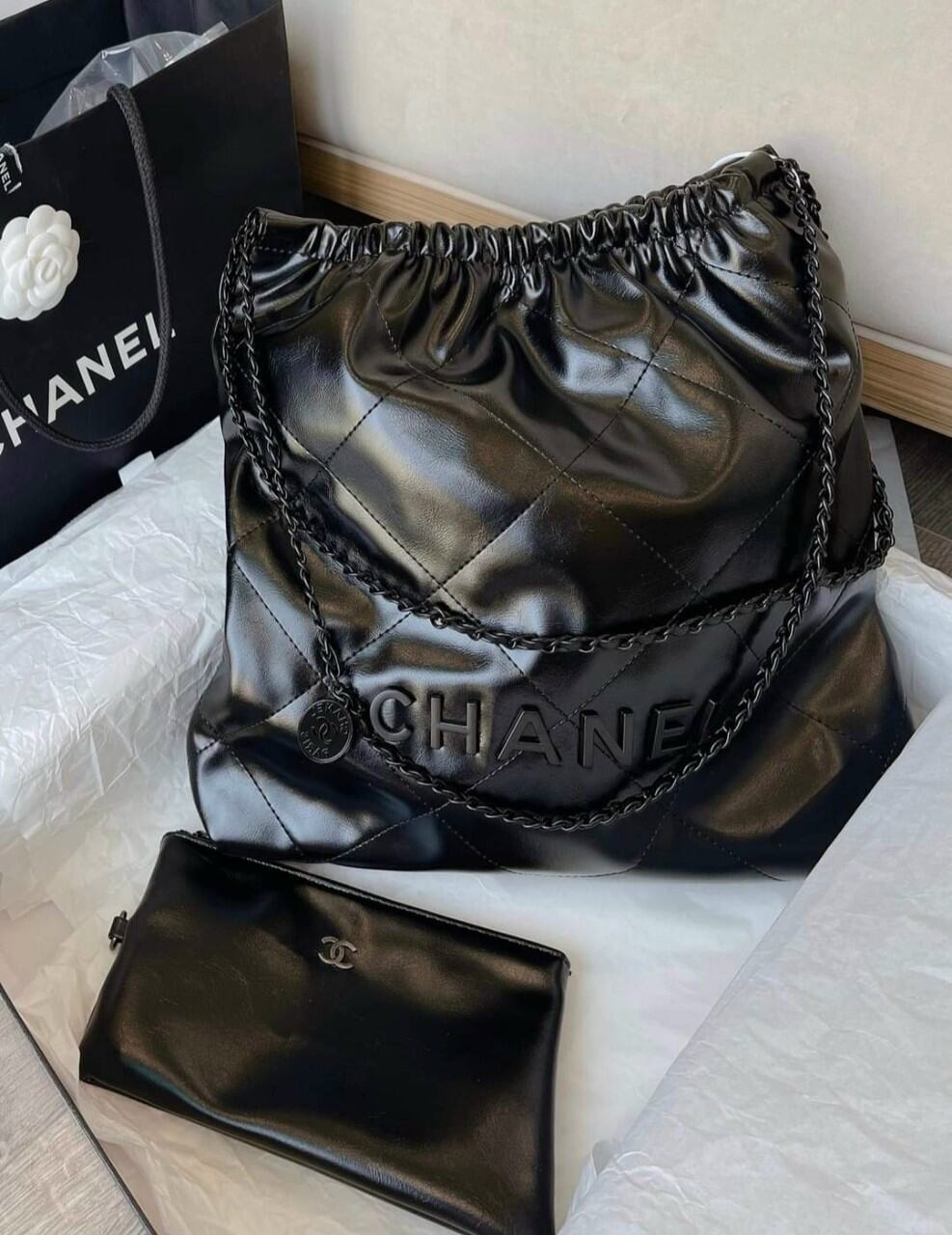 Túi rút Chanel màu đen