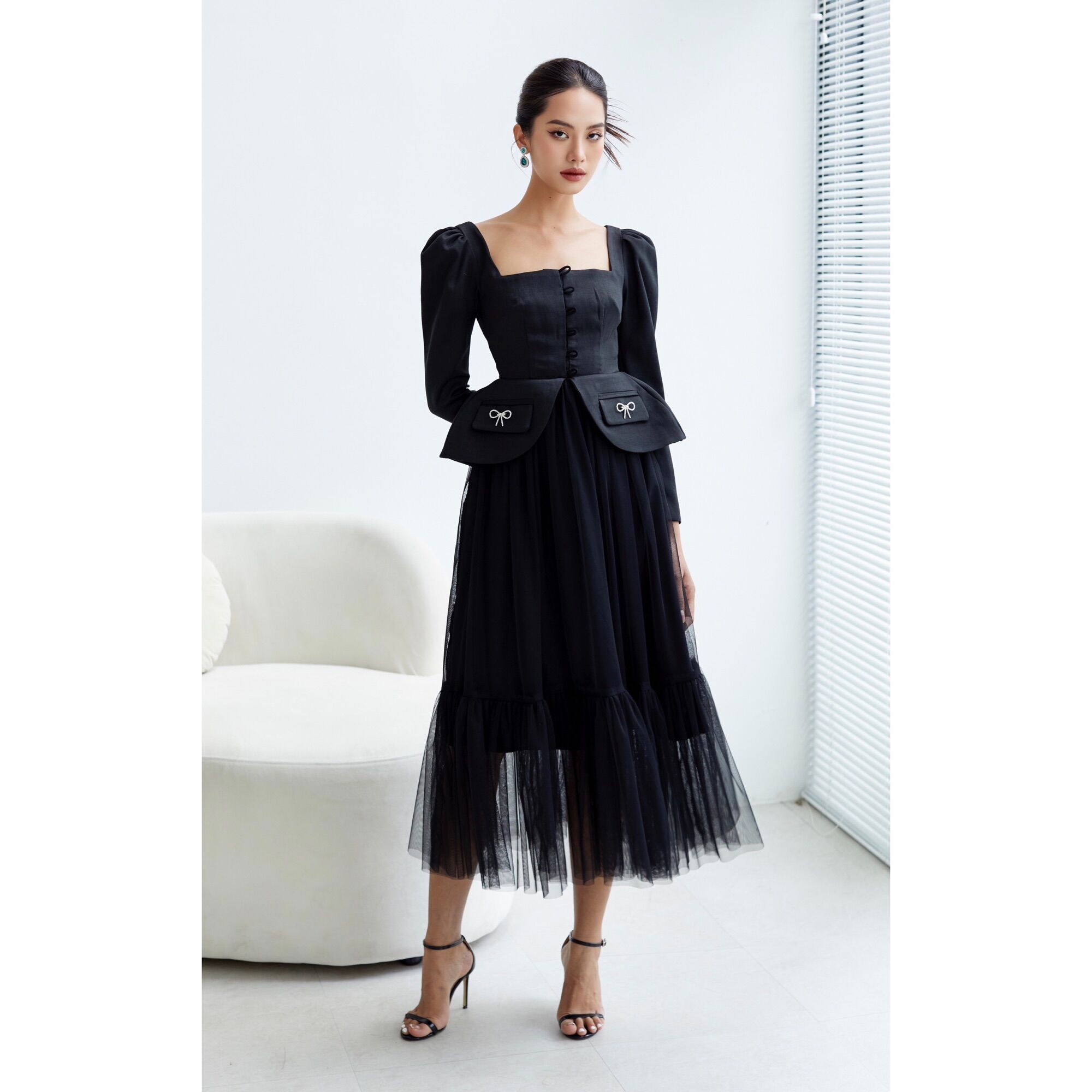LALLA - Đầm liền cổ vuông tay dài dáng xoè nữ